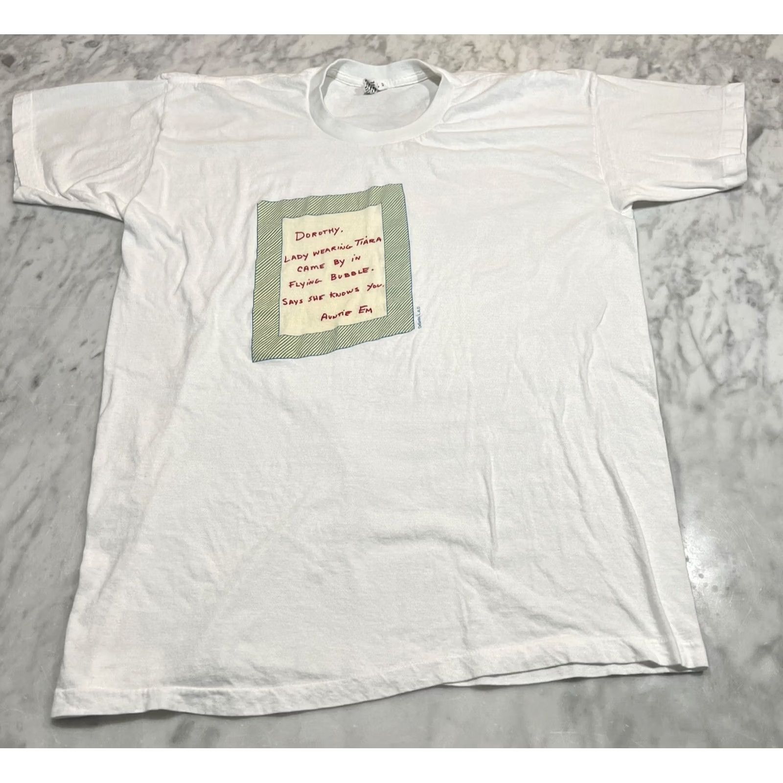 Camel VINTAGE Dorothy Lady Wearing Tiara Came By In Flying Bubble Auntie Em XL Unisex Shirt 1980s White Cotton Stanly Delicates Size ONE SIZE - 3 Thumbnail