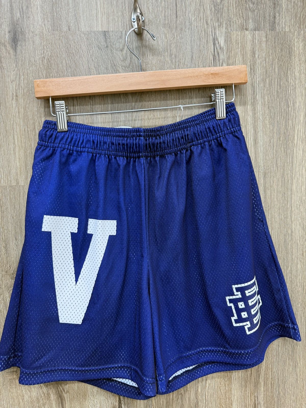 Eric Emanuel Eric Emmanuel Villanova Shorts Size US 33 - 4 Thumbnail
