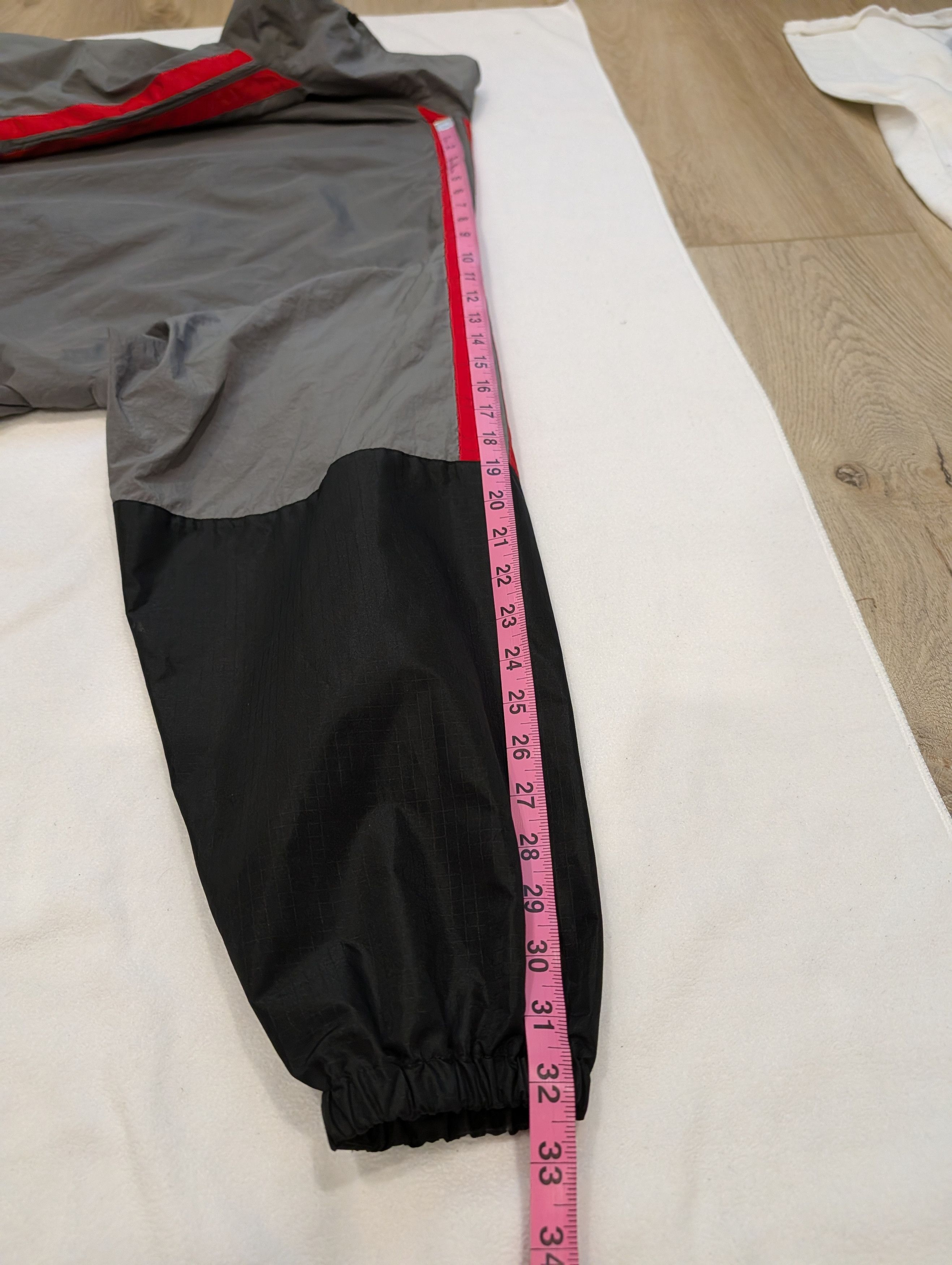 Balenciaga Balenciaga Two-Tone Tech Windbreaker FW23 534317TDO051408 Size US S / EU 44-46 / 1 - 7 Thumbnail