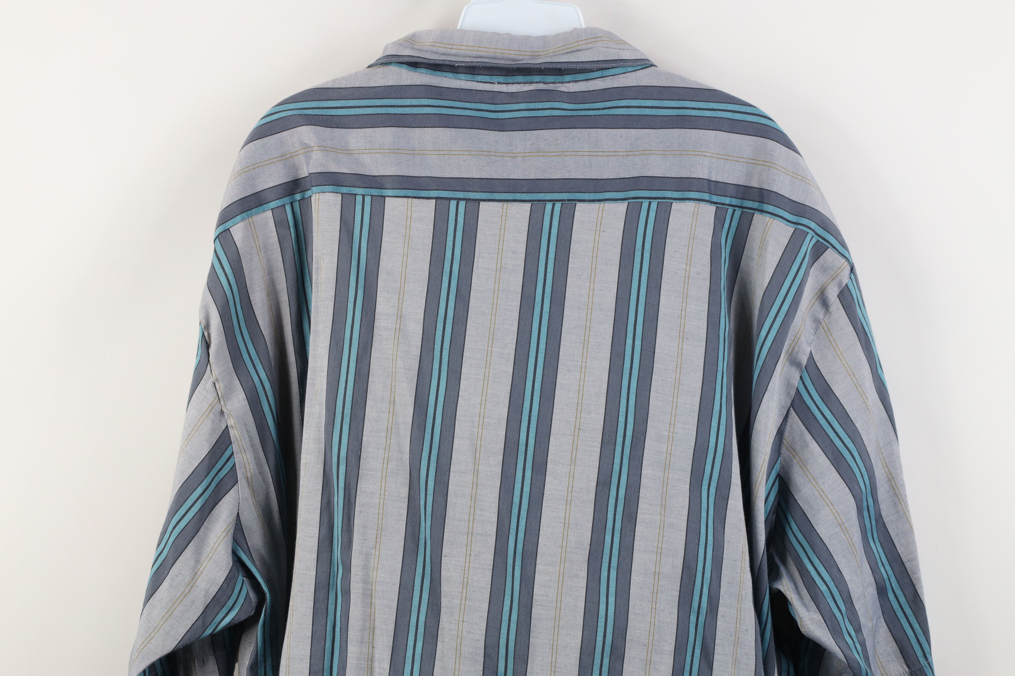 Vintage Vintage 90s Streetwear Block Short Sleeve Button Down Shirt Size US XXL / EU 58 / 5 - 13 Thumbnail