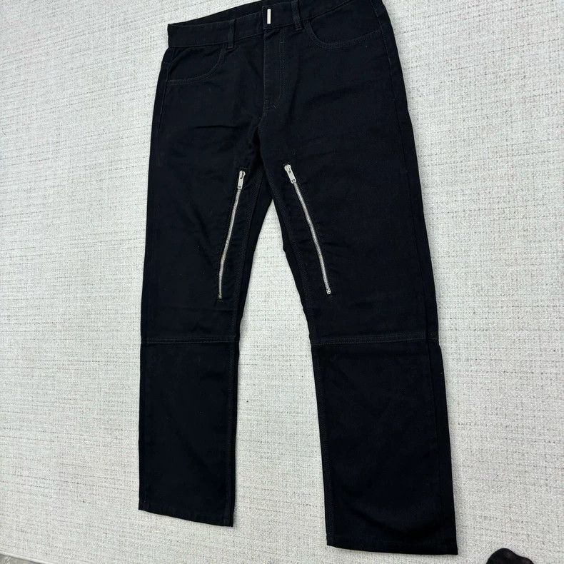 Givenchy Givenchy Solid color straight jeans with zip details Size US 32 / EU 48 - 3 Thumbnail