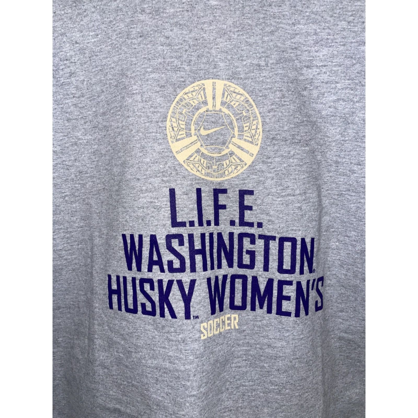 Nike VINTAGE Nike T-Shirt White Washington Huskies Womens Soccer S White Tag Gray Size S / US 4 / IT 40 - 2 Thumbnail