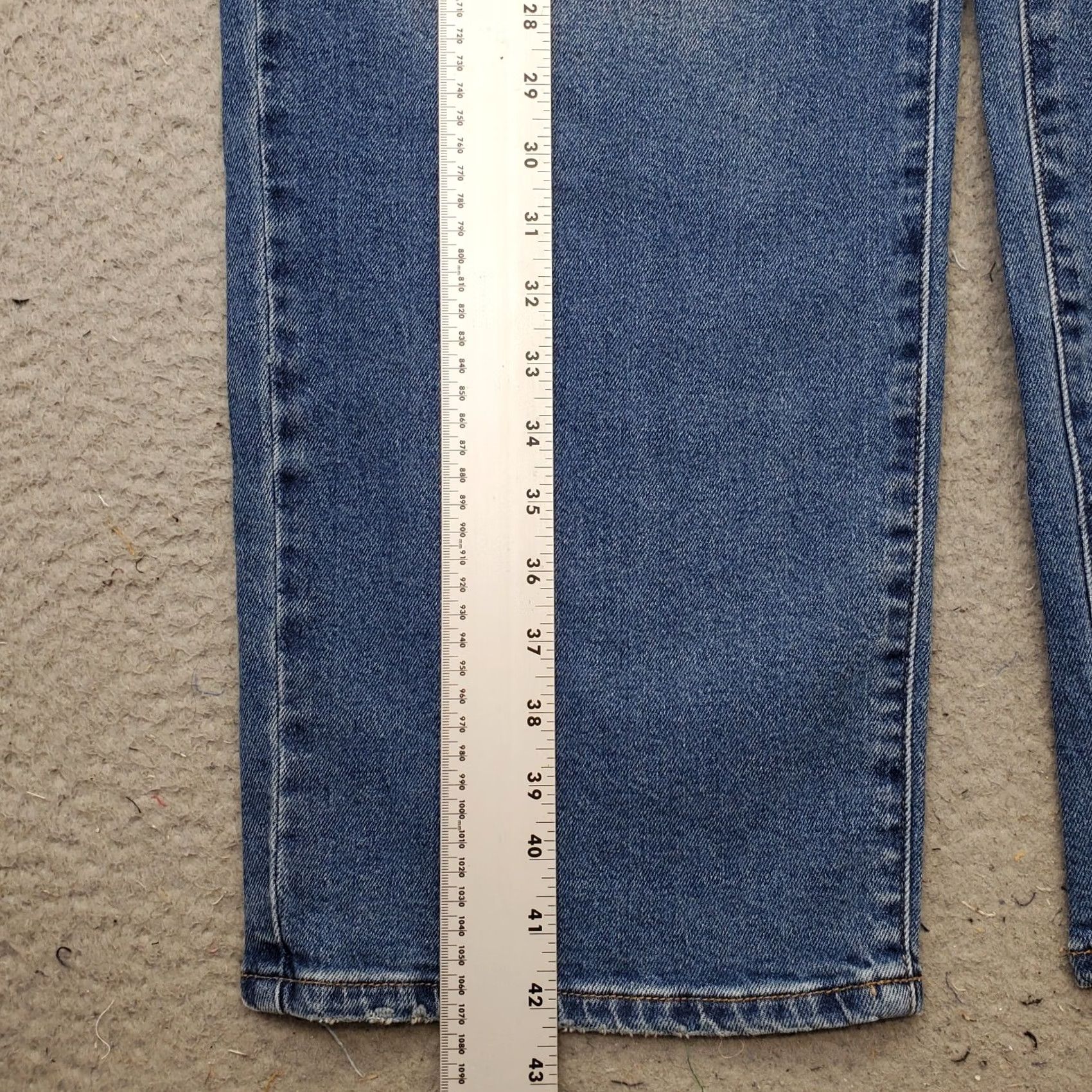 Gloria Vanderbilt Gloria Vanderbilt Jeans Womens 16 Blue Denim Stretch Relaxed Straight Leg Shirt? Size 38" / US 16 / IT 52 - 3 Thumbnail