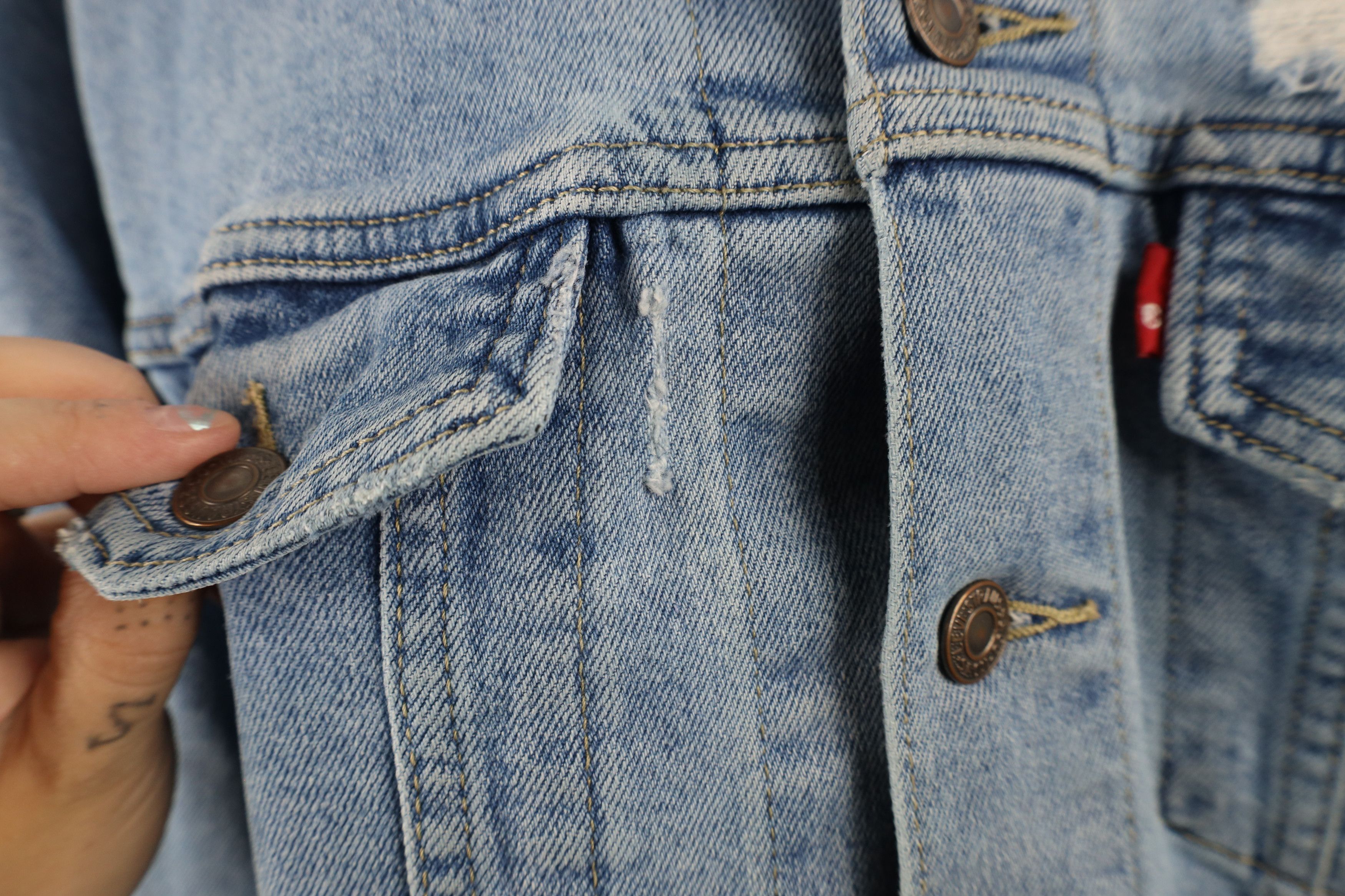 Levi's × Vintage Y2K Levis Stretch Full Button Denim Jean Trucker Jacket Size XL / US 12-14 / IT 48-50 - 8 Thumbnail