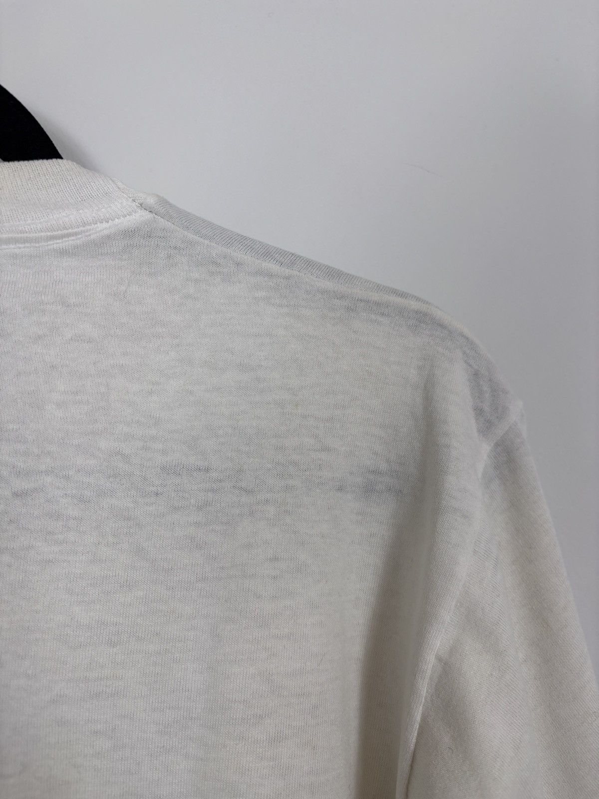 Vintage Vintage 1990s Kim’s Karate USA White Single Stitch T-Shirt Size US L / EU 52-54 / 3 - 24 Thumbnail