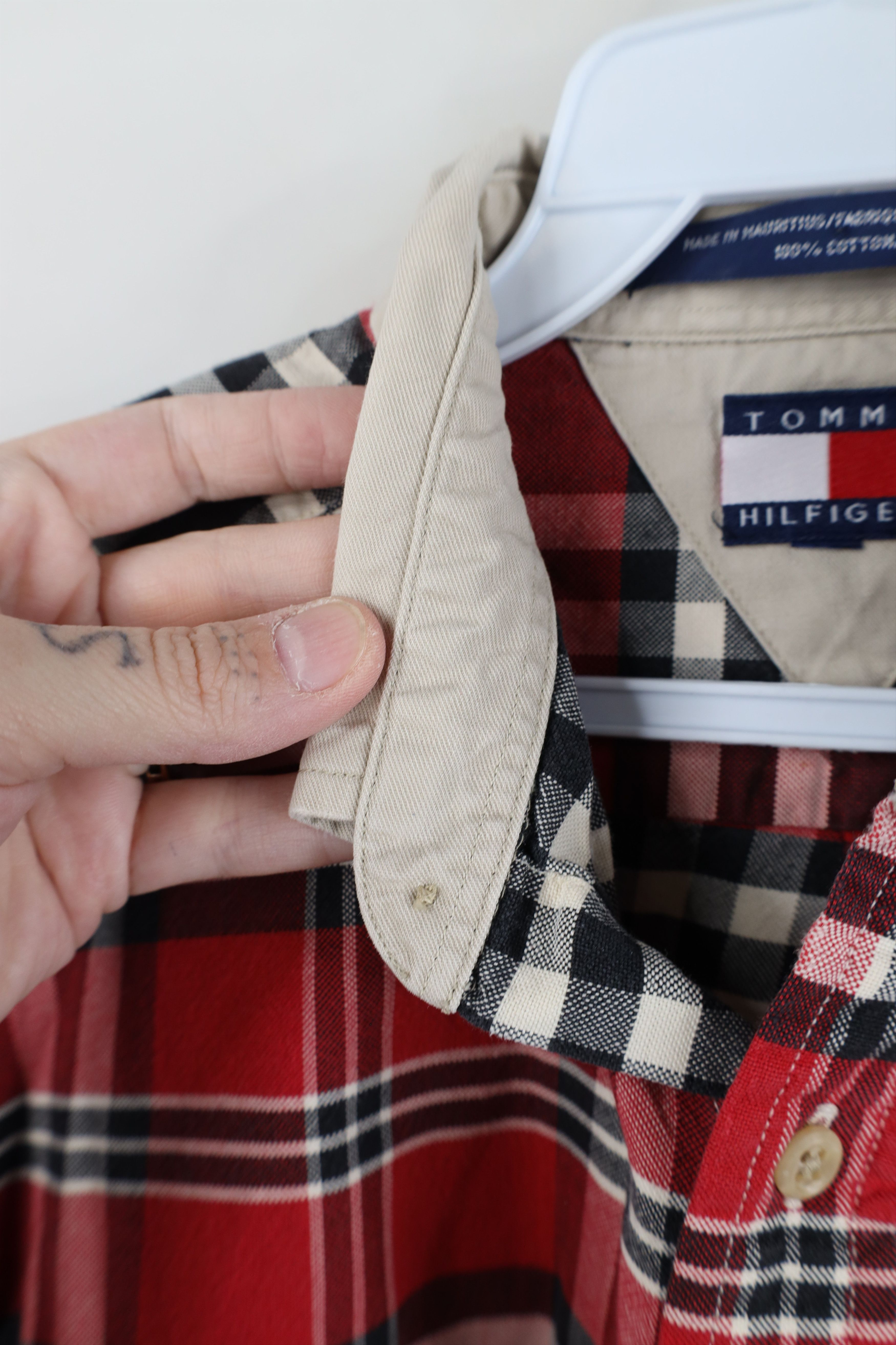 Tommy Hilfiger Vintage 90s Tommy Hilfiger Oxford Collared Button Down Shirt Size US S / EU 44-46 / 1 - 8 Thumbnail