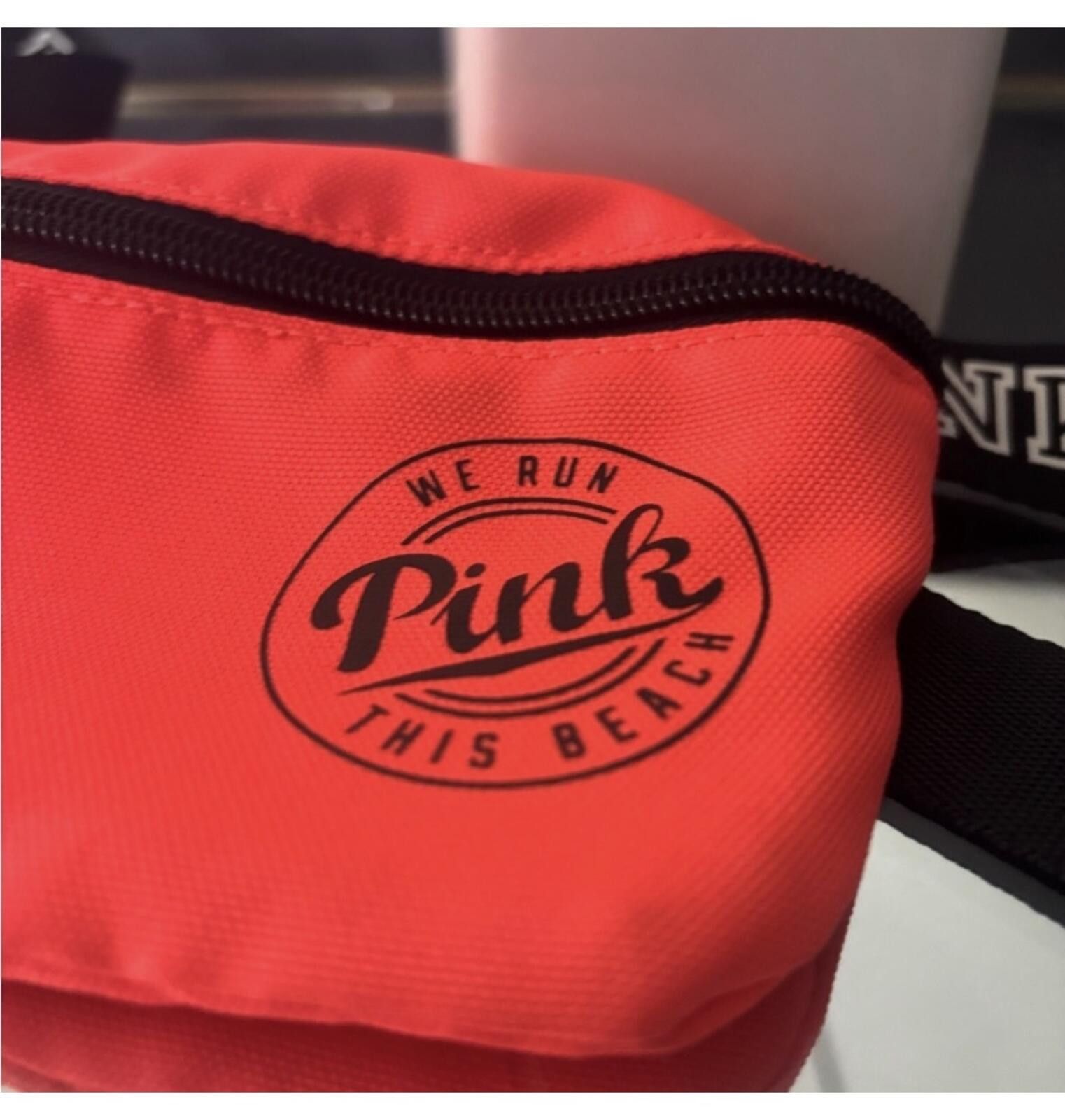 Other Y2K VS Pink Fanny pack Size ONE SIZE - 6 Thumbnail