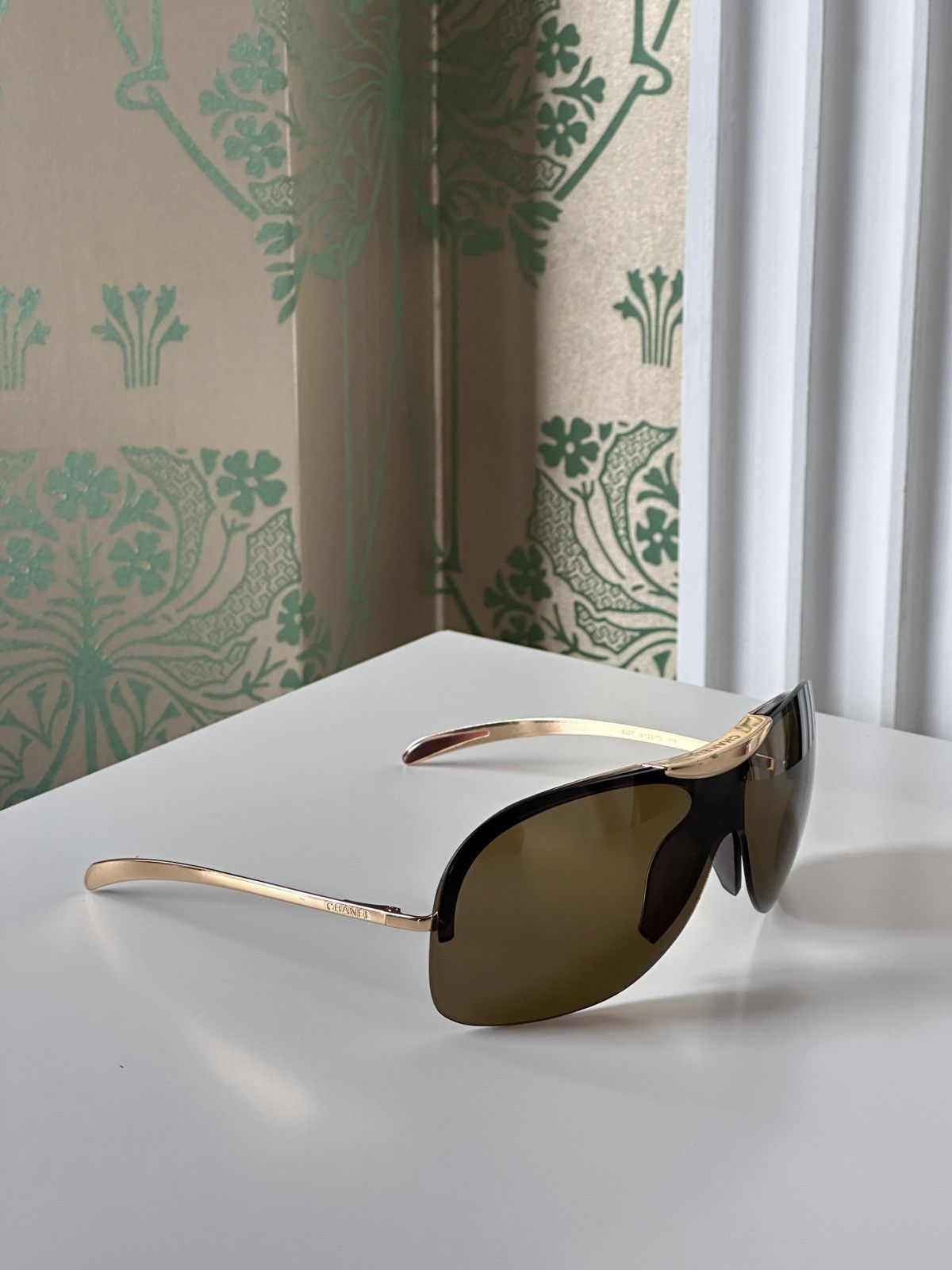 Chanel CHANEL Shield Mask Rimless Brown Gold Sunglasses 6007 Y2K Size ONE SIZE - 10 Thumbnail