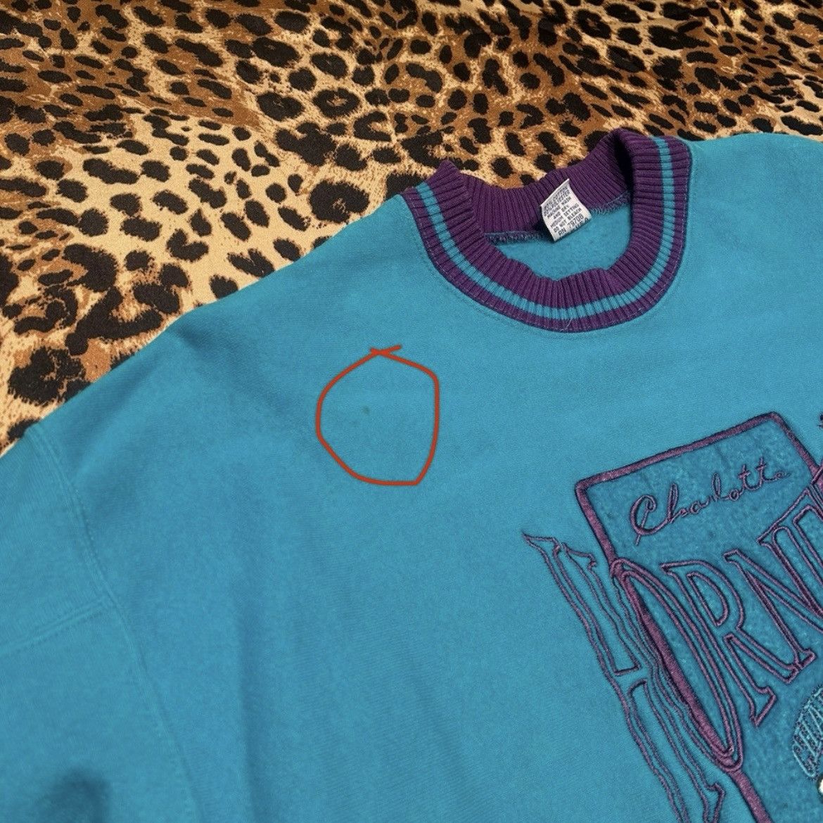 The Game × Vintage Vintage 90s Charlotte Hornets The Game Crewneck Sweatshirt Size US L / EU 52-54 / 3 - 7 Thumbnail