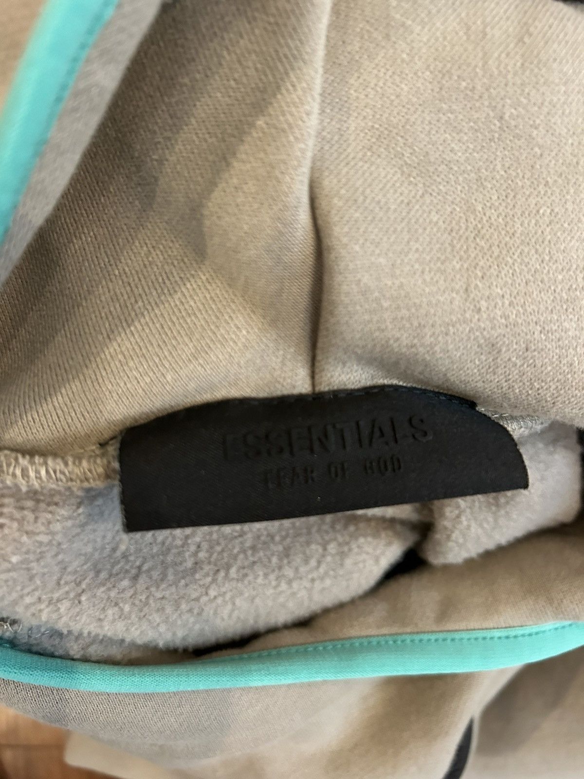 Essentials × Fear of God Essentials Hoodie Tan + Blue Size US S / EU 44-46 / 1 - 3 Thumbnail