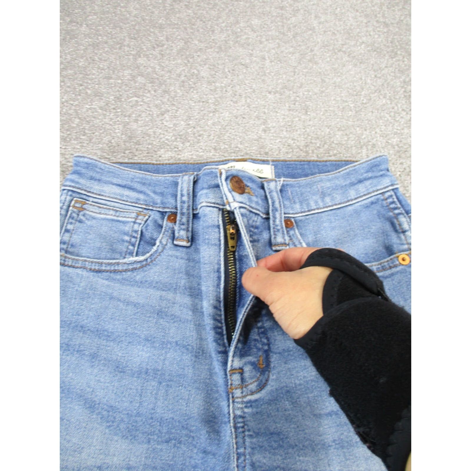 Madewell Madewell Jeans Womens 23 Stovepipe Light Wash Denim Zip Mid Rise Regular Blue Straight Size 40" / US 18 - 5 Thumbnail