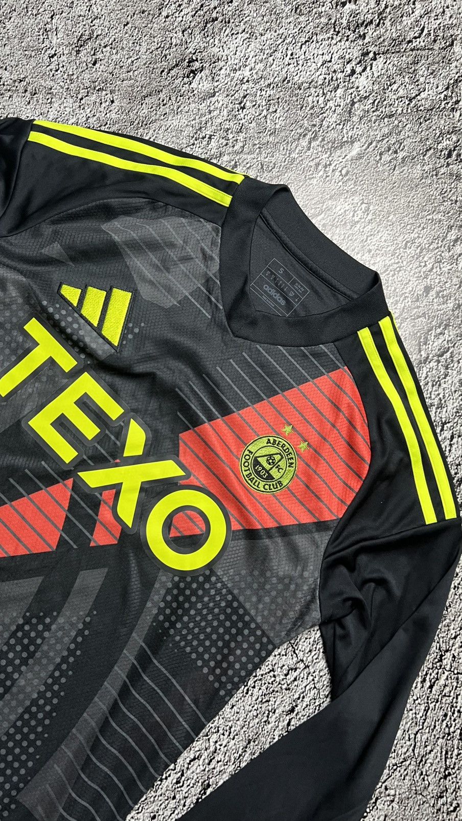 Adidas Aberdeen Scotland goalkeeper rare third kit adidas jersey Size US S / EU 44-46 / 1 - 2 Thumbnail