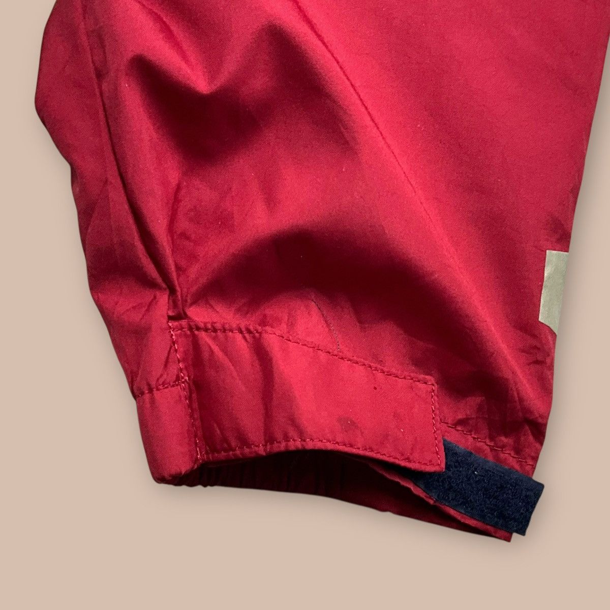 Nike Nike Windbreaker USA Track&Field Y2K Olympic Red Jacket Size US L / EU 52-54 / 3 - 20 Thumbnail