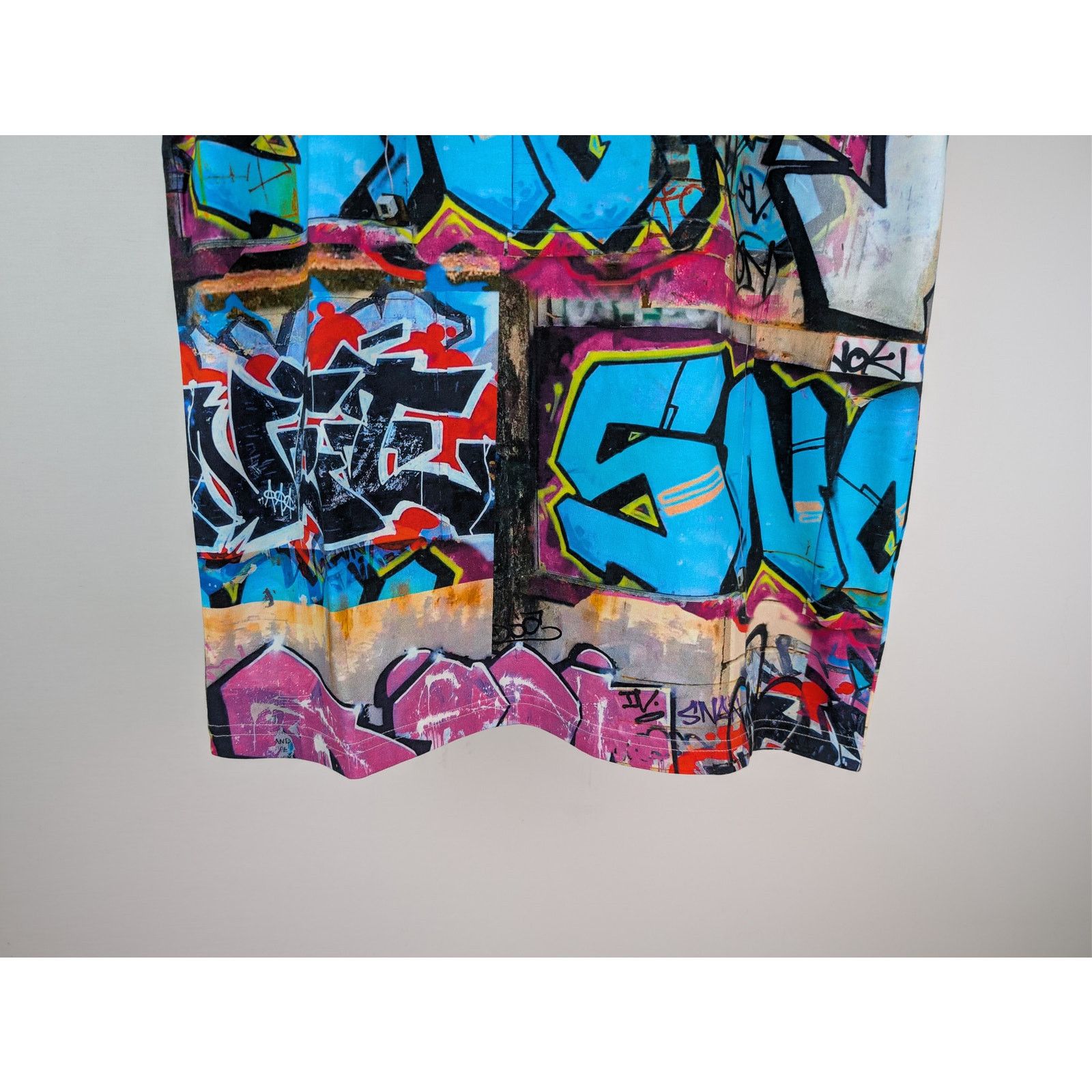 Vivienne Westwood o1rshd1 Classic Graffiti Print T-Shirt in Multiolor Size US M / EU 48-50 / 2 - 4 Thumbnail