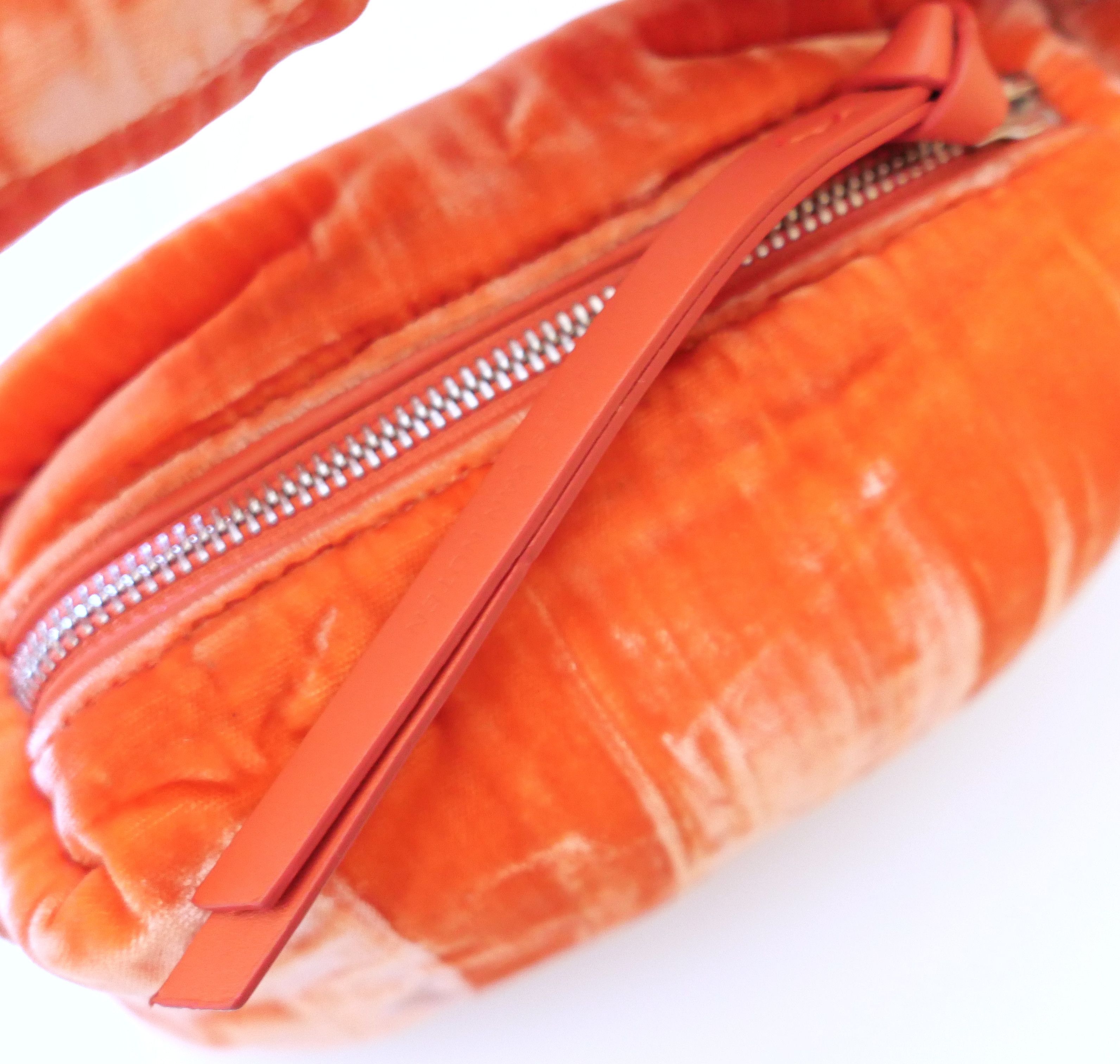 Dries Van Noten Dries Van Noten Knot Handle Pillow Bag w/Tag & Dustbag Size ONE SIZE - 3 Thumbnail