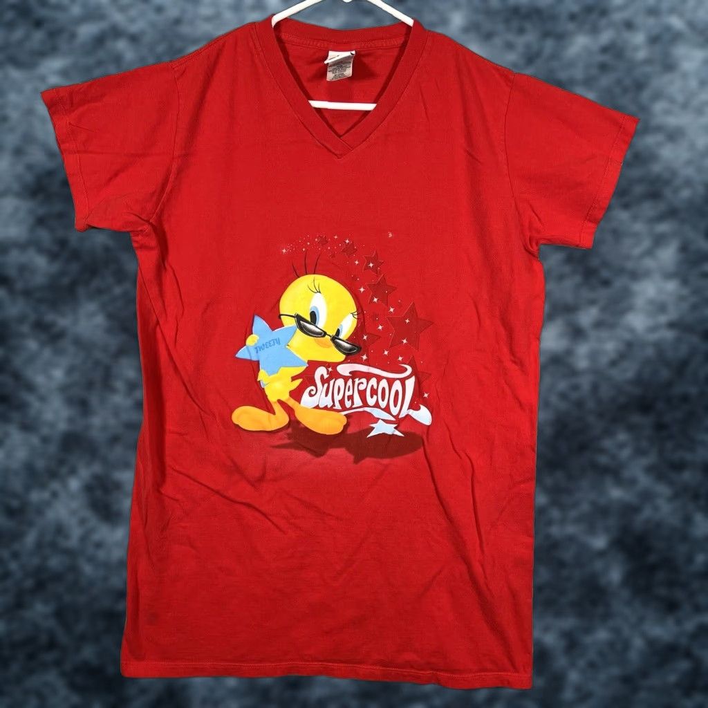Vintage VINTAGE A1 Looney Tunes Tweety Bird Supercool V Neck Sleep Shirt Womens Small Shirt Womens Small Red Bird 8/10 Size S / US 4 / IT 40 - 1 Thumbnail