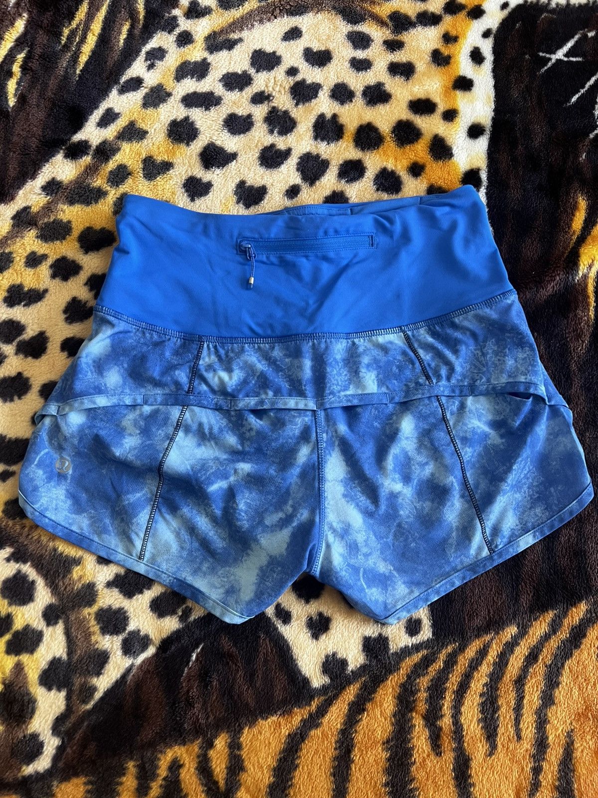 Lululemon Lululemon Activewear Aqua Blue Women’s Shorts Size 27" / US 4 / IT 40 - 1 Thumbnail