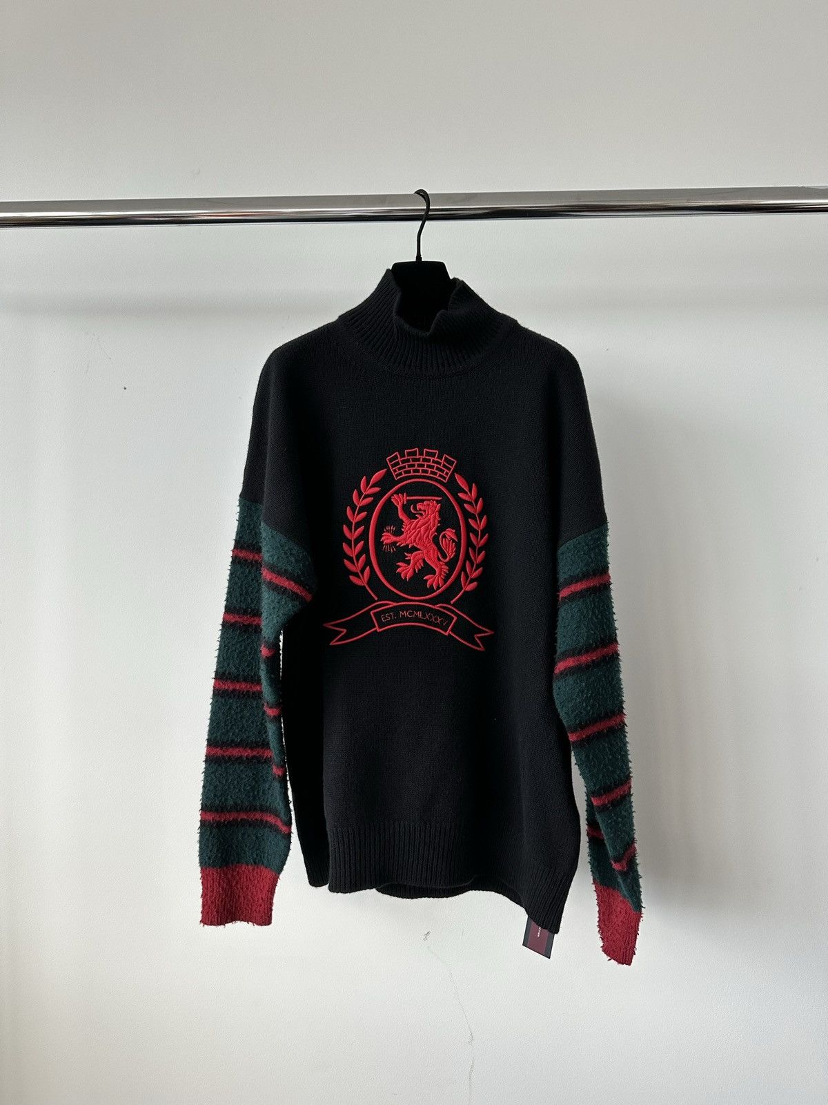 Tommy Hilfiger TOMMY HILFIGER Turtle Neck Crest Wool Cashmere Jumper Size US L / EU 52-54 / 3 - 1 Thumbnail