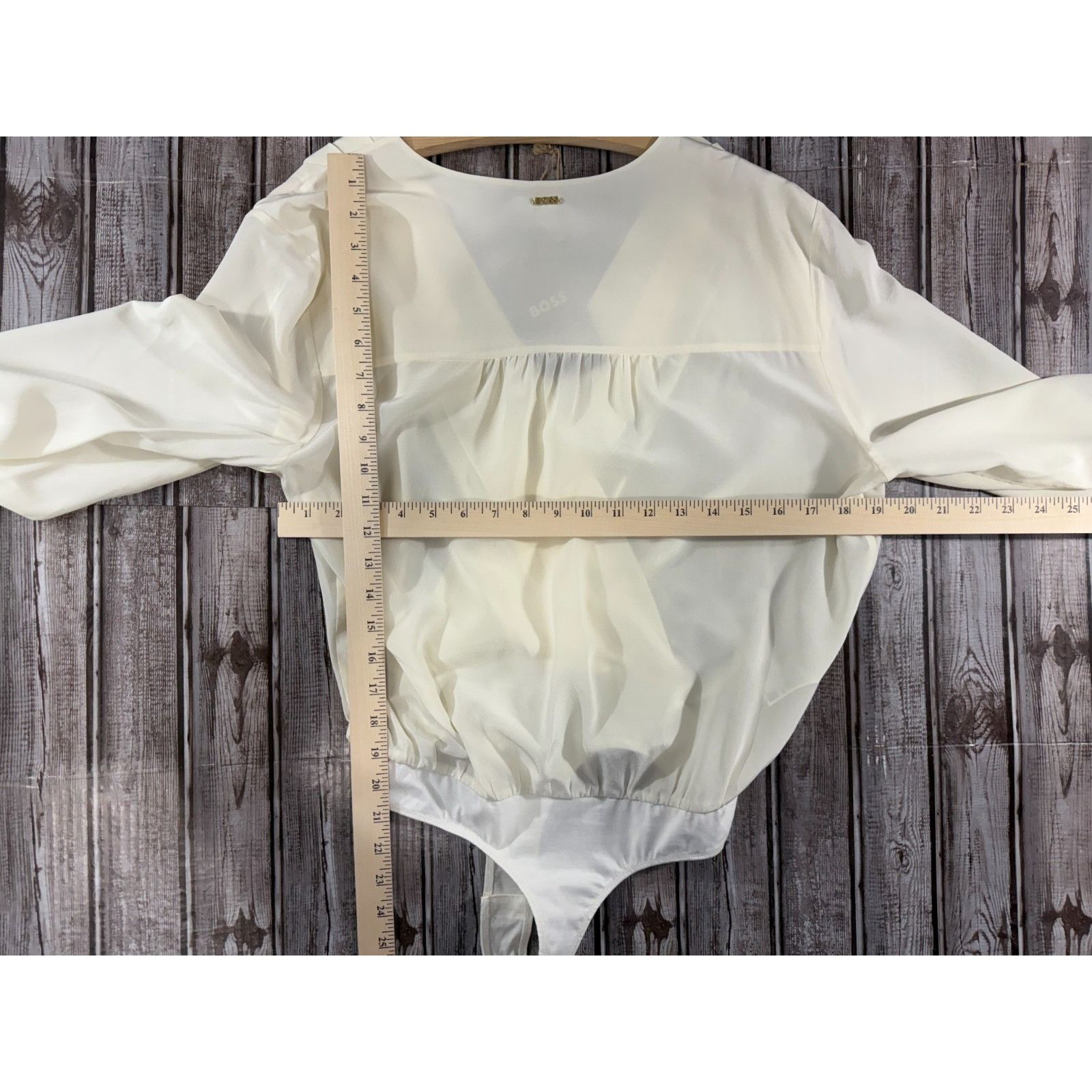 Other Boss Itoka 100% silk Wrap Body top size 4 color ivort NWT ms Size S / US 4 / IT 40 - 6 Thumbnail