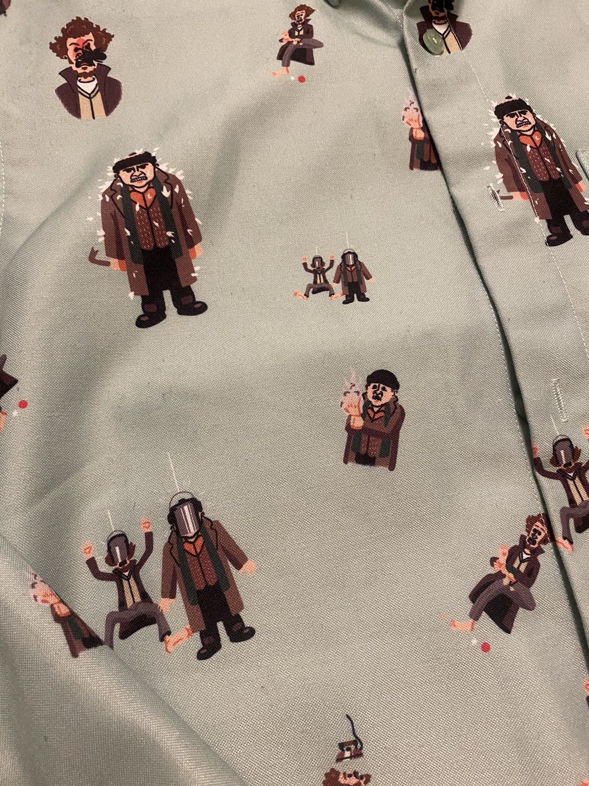 Designer NWOT Roosevelts Home Alone Shirt Size US S / EU 44-46 / 1 - 2 Thumbnail