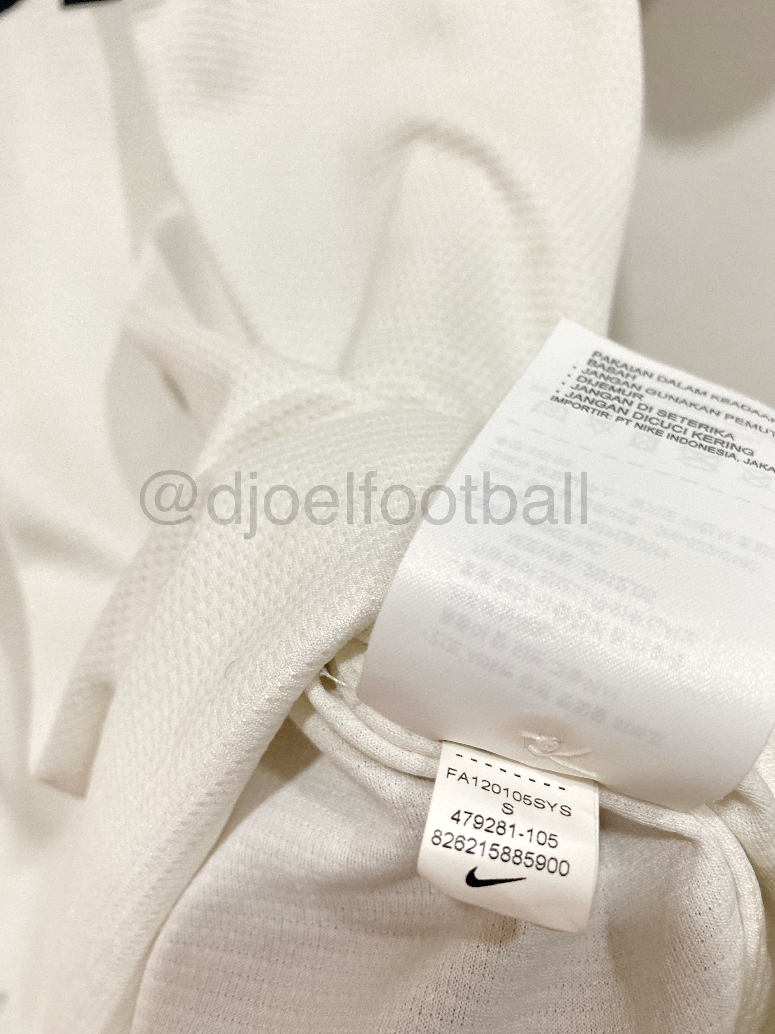 Nike Manchester United 2012 Away v. PERSIE #20 Premier League Size US S / EU 44-46 / 1 - 7 Thumbnail