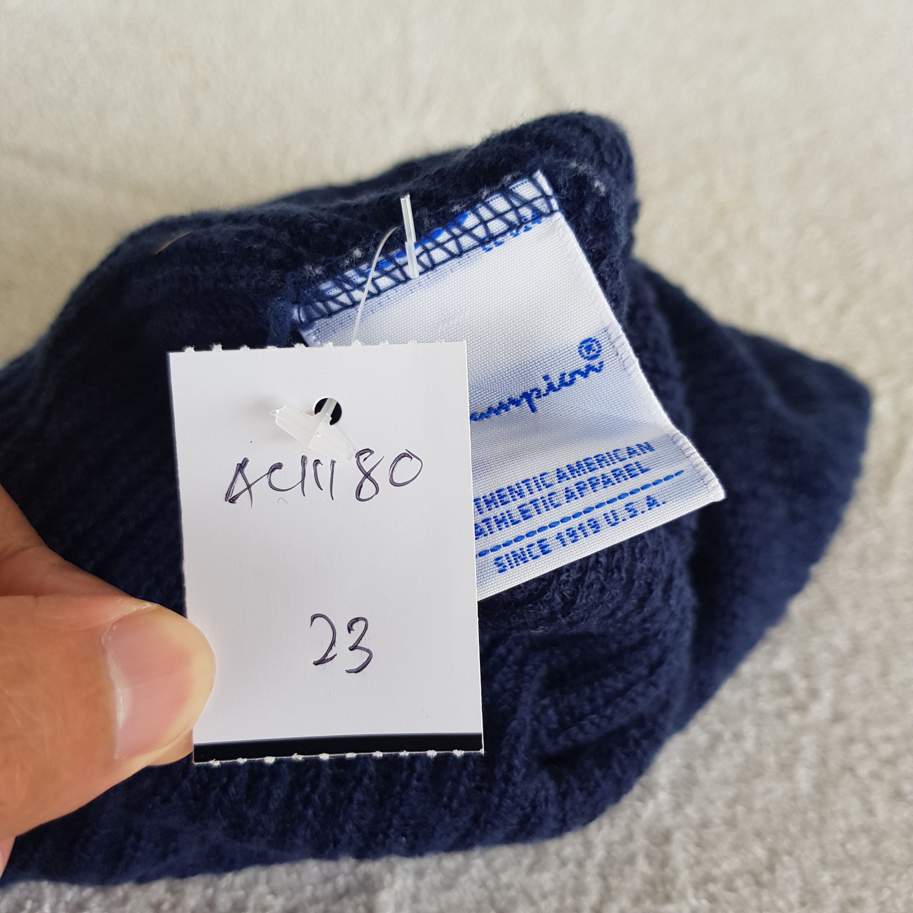 Champion Vintage Champion Beanie Snow Caps Hats. Size ONE SIZE - 9 Thumbnail