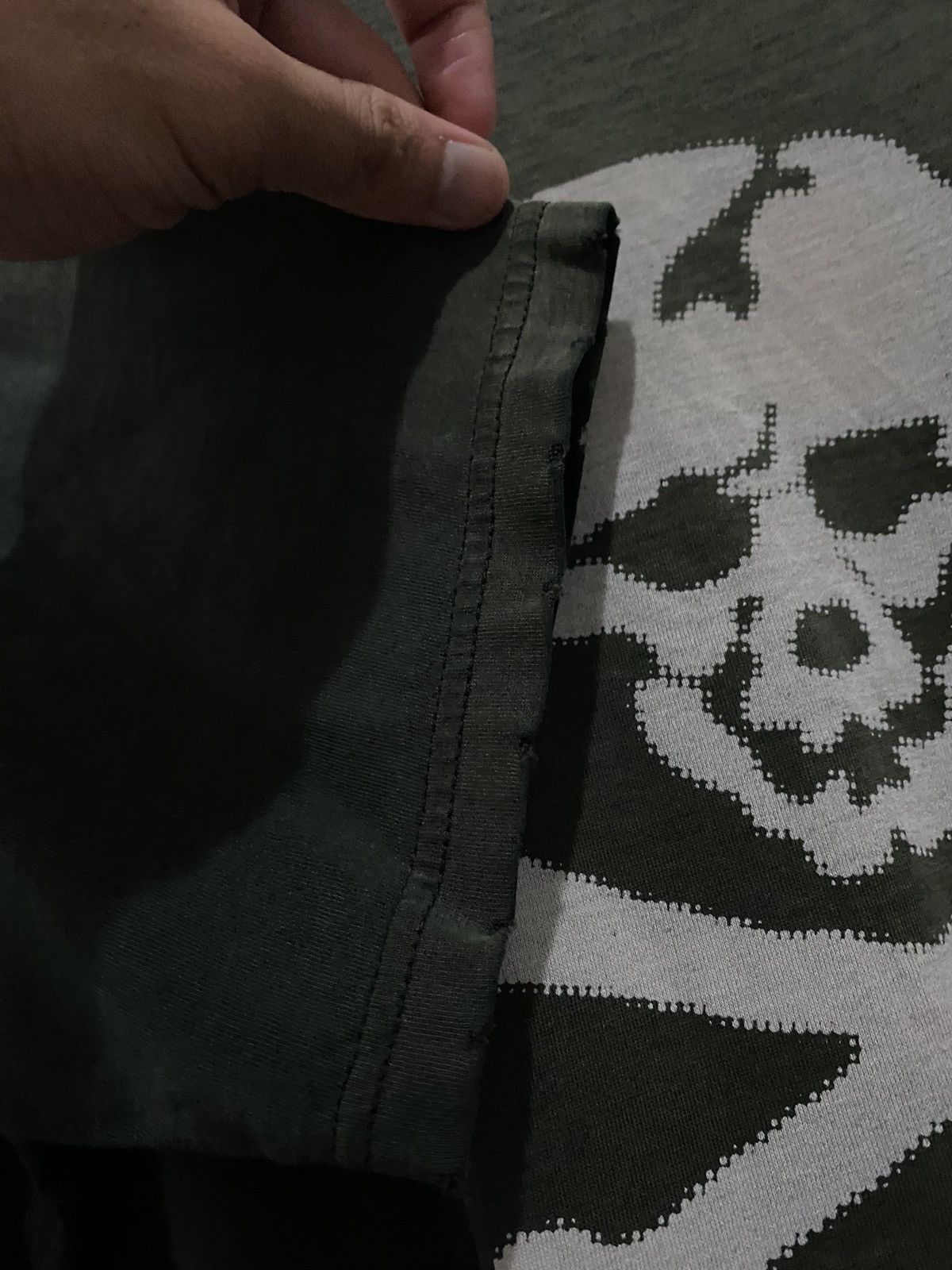 20471120 Japan Sindee Slick Punk Skull Distressed Style Pocket Tee Size US M / EU 48-50 / 2 - 6 Thumbnail