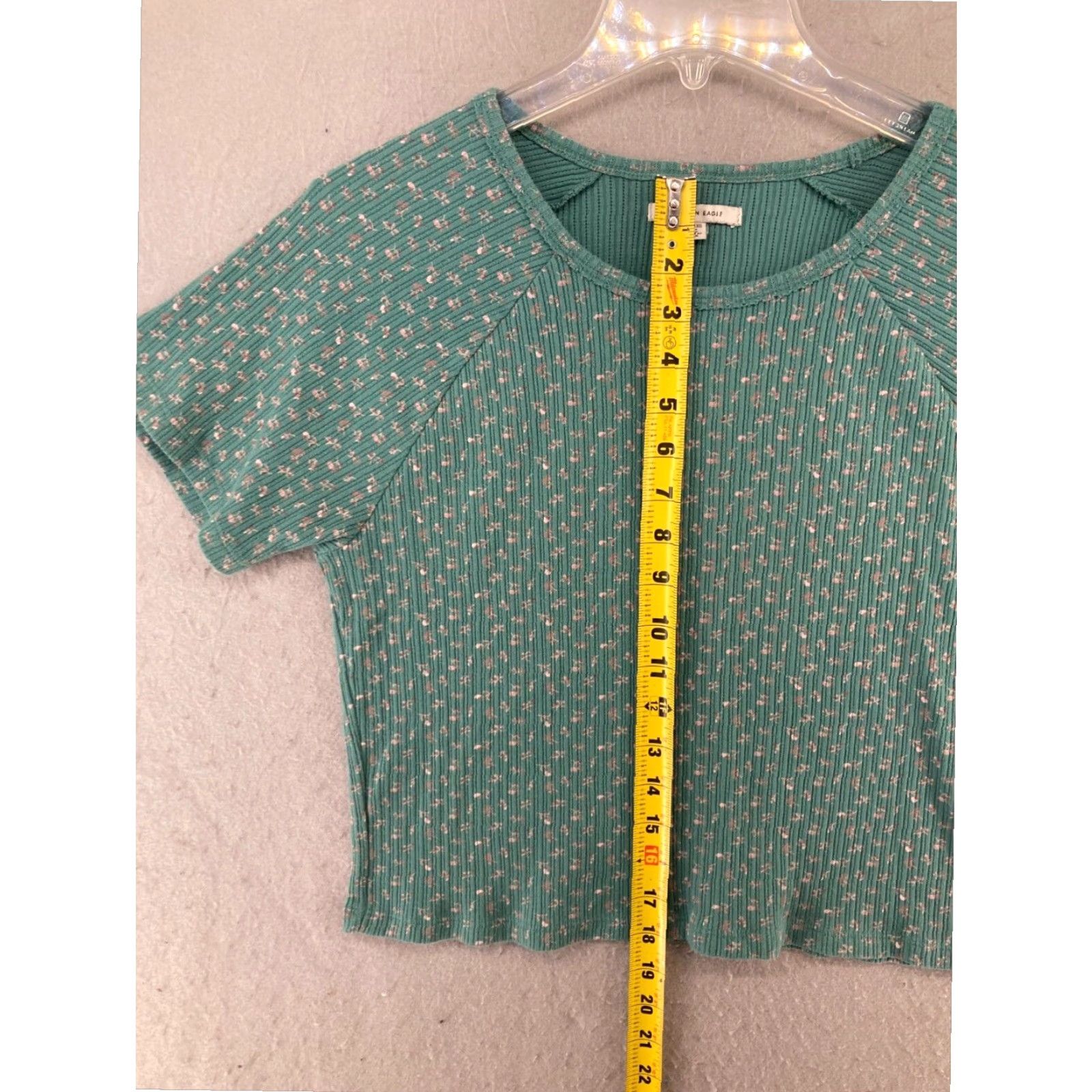 American Eagle Outfitters American Eagle Womens XL Green Floral Cropped Ribbed Shirt Size XL / US 12-14 / IT 48-50 - 3 Thumbnail