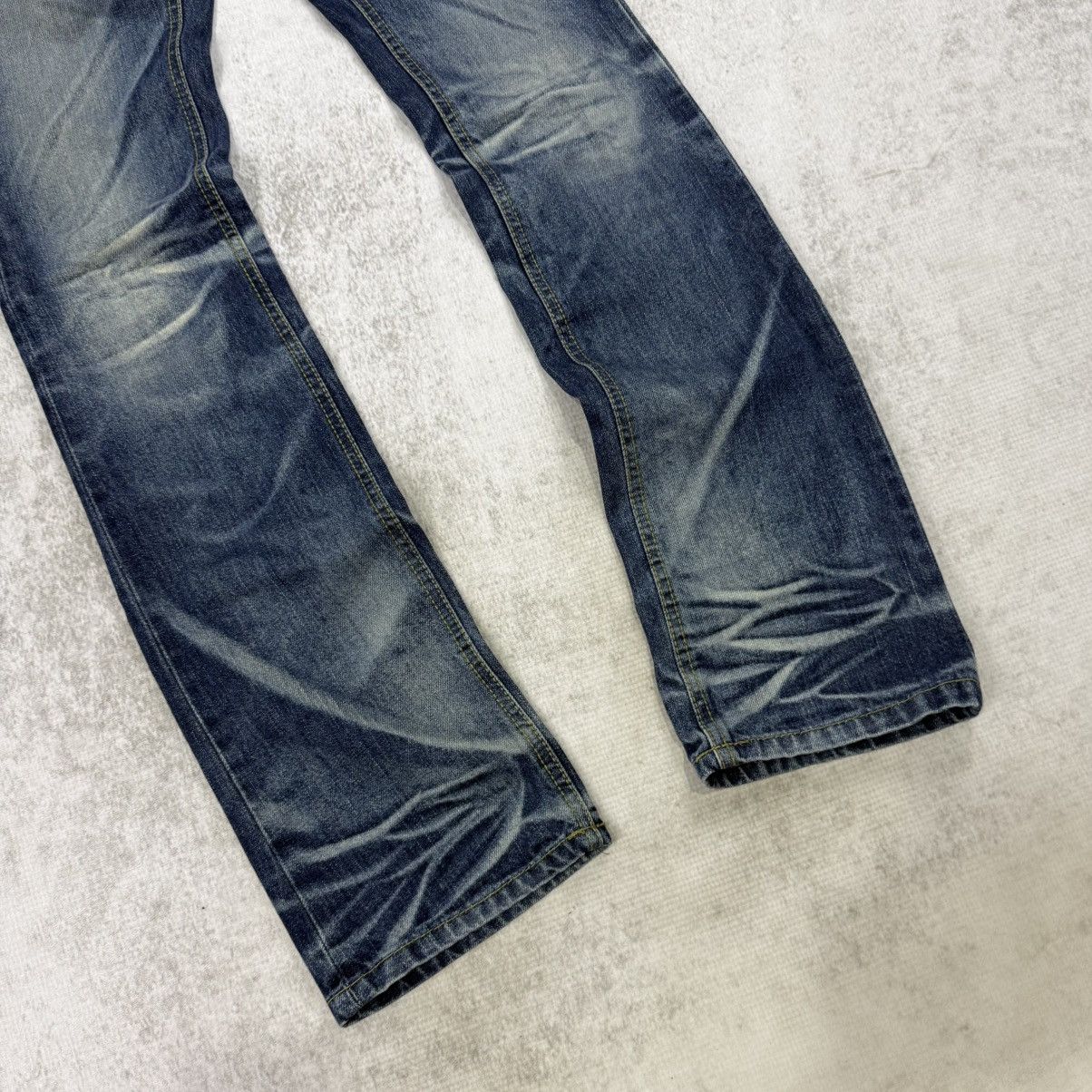 Japanese Brand Y2K yoshitomo nara lolita washed distressed flared jeans Size 32" / US 10 / IT 46 - 5 Thumbnail