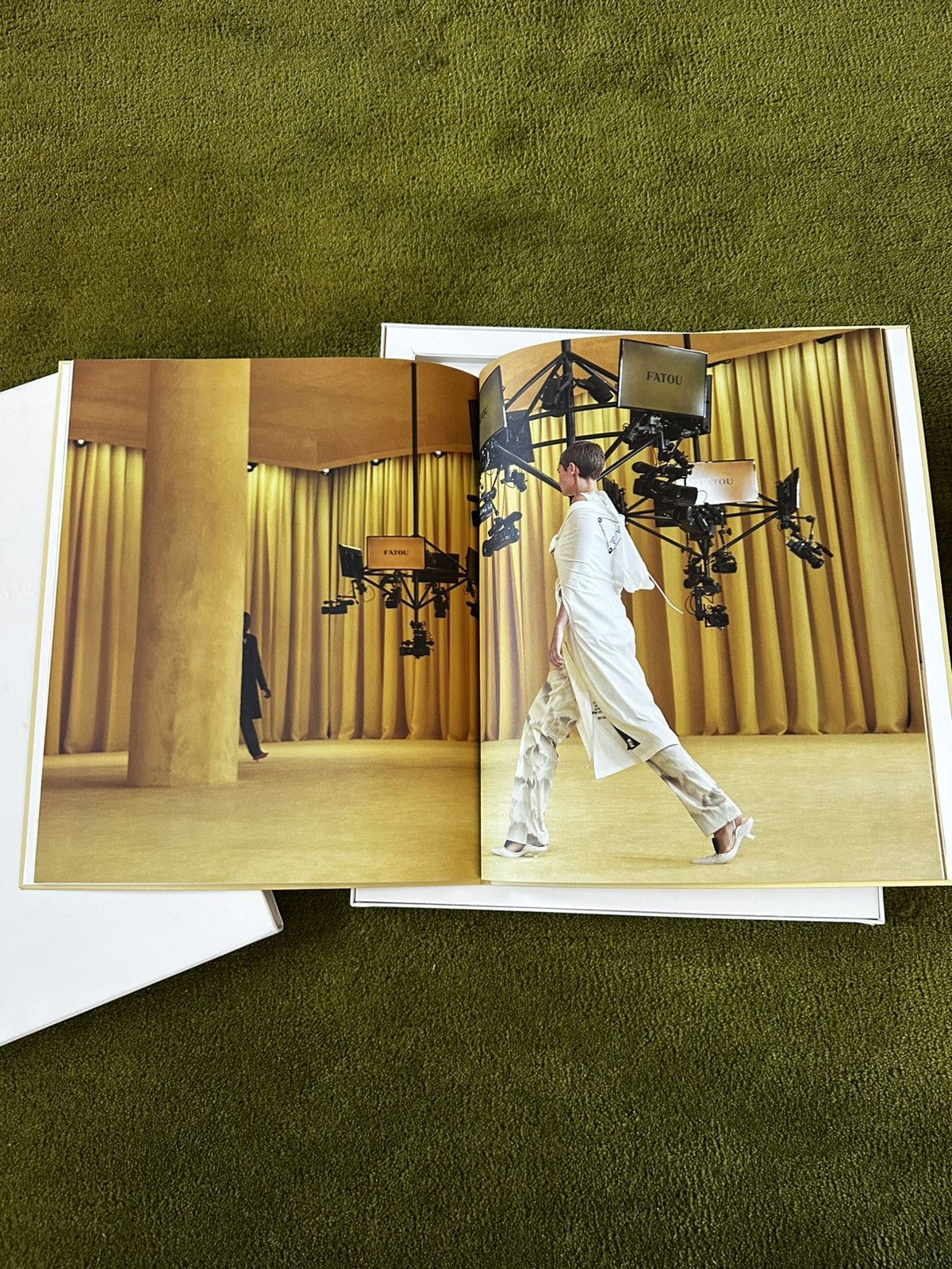 Prada Prada Spring/Summer 2021 lookbook Size ONE SIZE - 3 Thumbnail