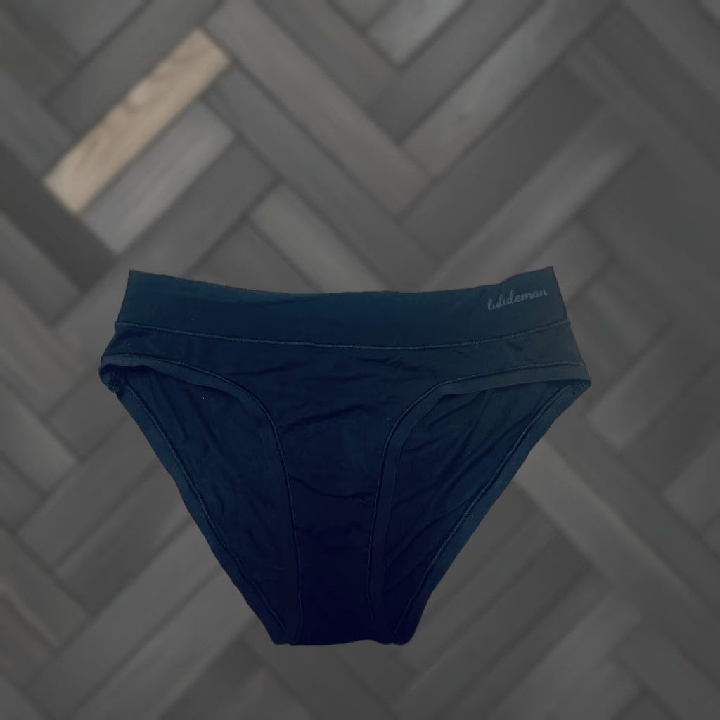 Lululemon lululemon athletica Bottom Women XS Black Mid Rise XS Black Size 26" / US 2 / IT 38 - 1 Thumbnail