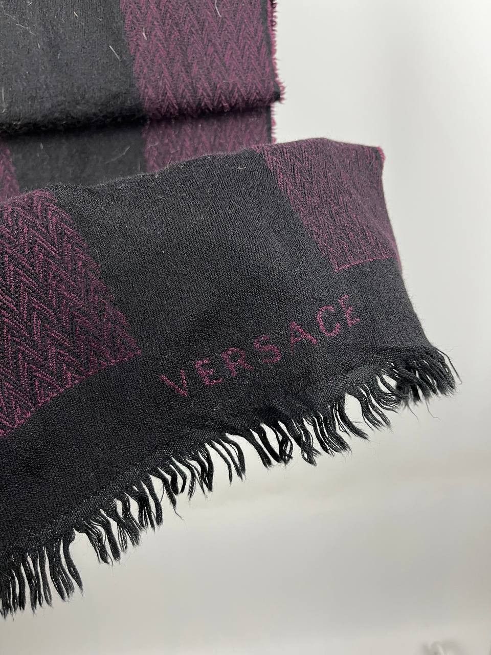 Versace Versace Logo Medusa Woven Wool Scarf Size ONE SIZE - 4 Thumbnail