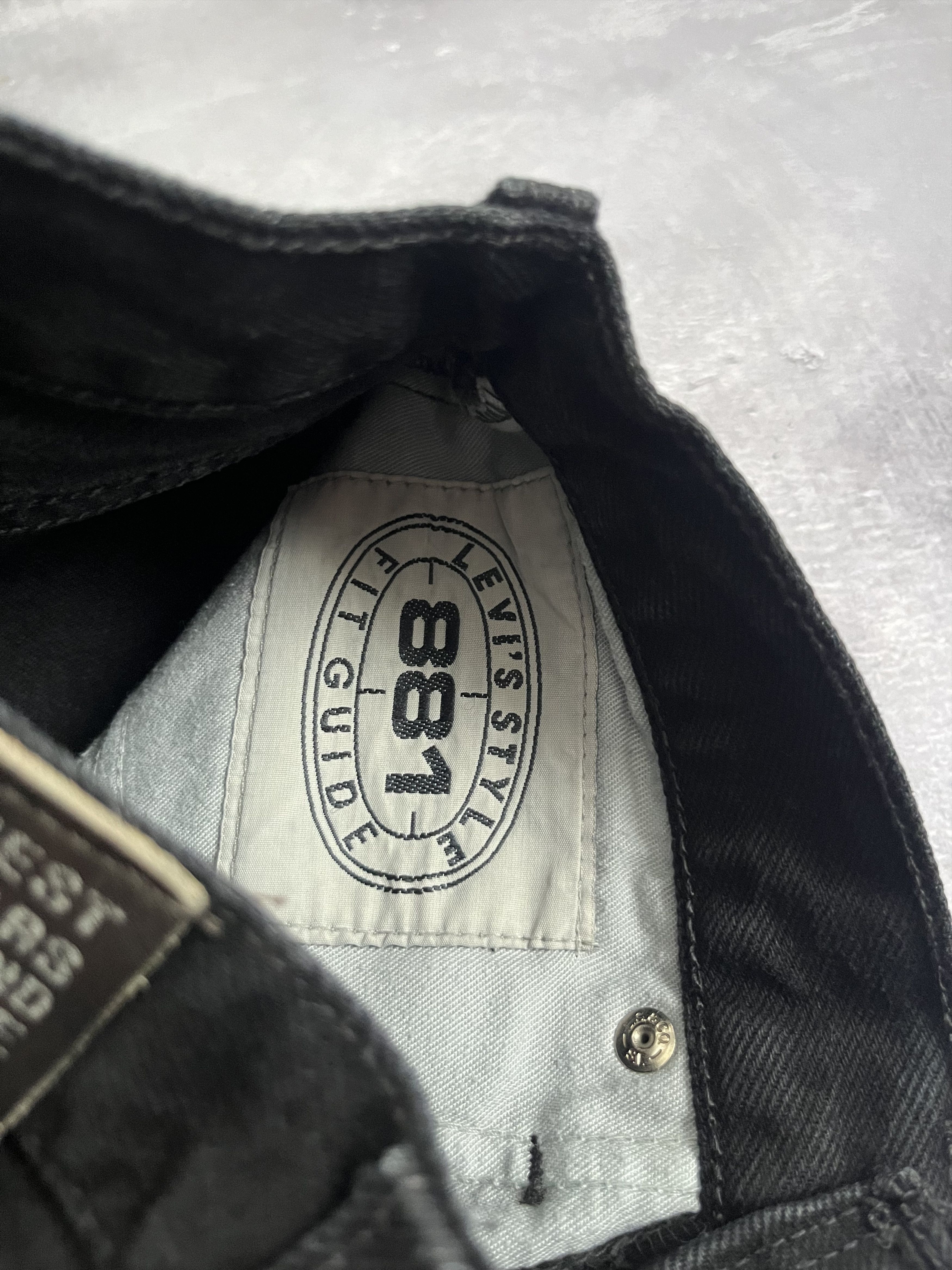 Levi's Vintage LEVIS 881 high waist ribcage mom JEANS Black W29 L32 Size 29" - 9 Thumbnail