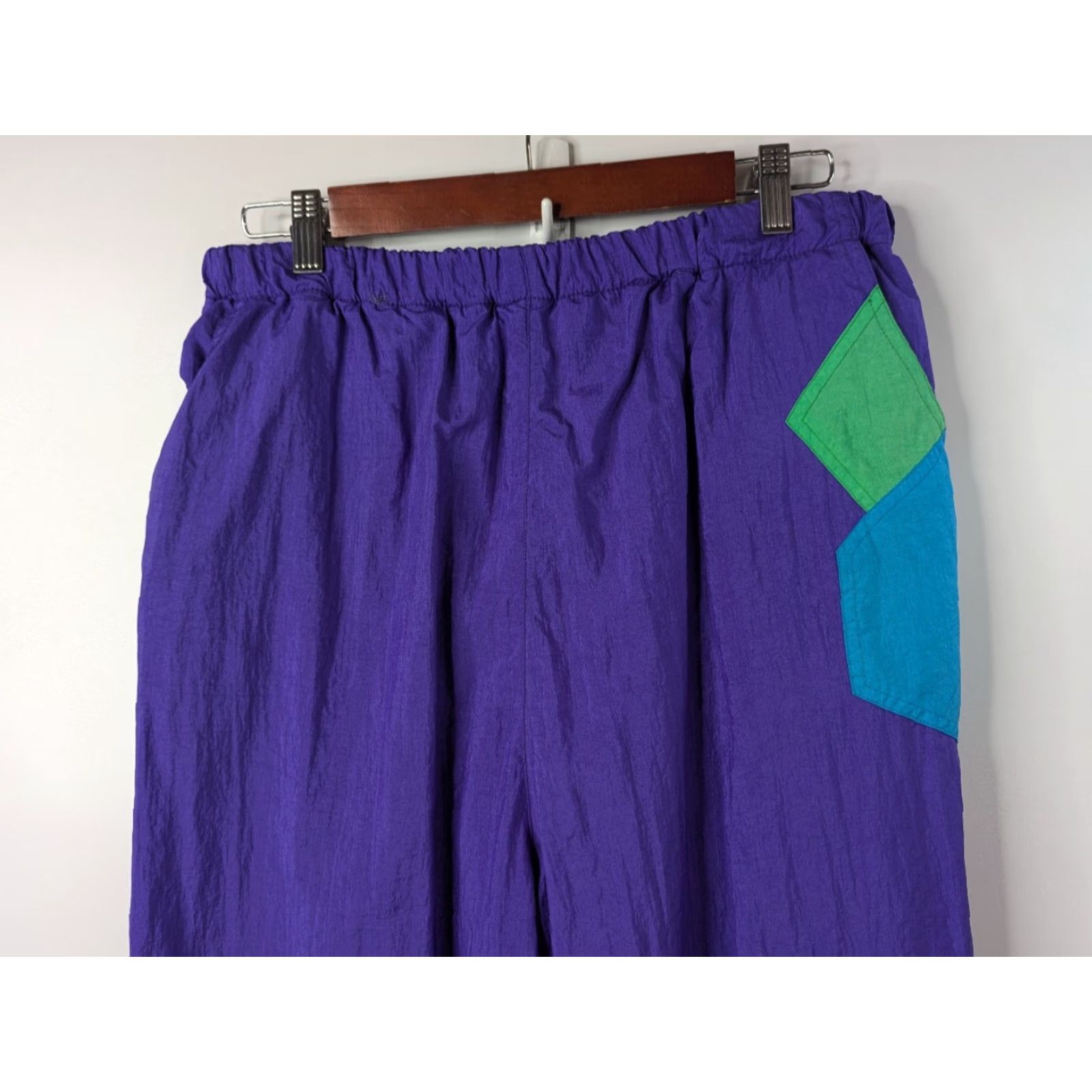 Vintage VINTAGE East West Purple Nylon Track Pants 18/20 Women Nylon Windbreaker Set Pocket Elastic Waist Wrinkle Resistant Retro 90s Athleisure Size 40" / US 18 - 3 Thumbnail