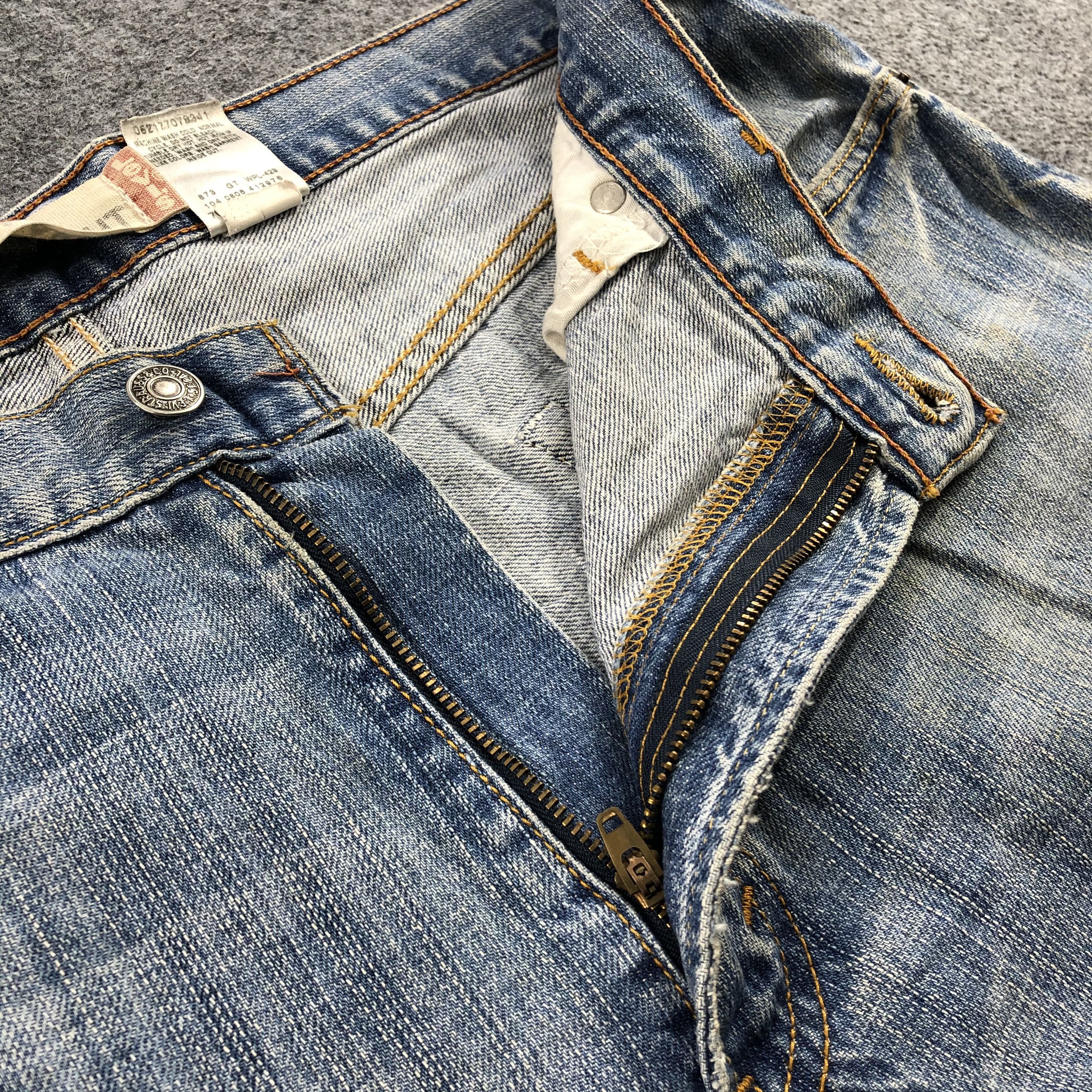 Levi's × Vintage Vintage Blue Wash Levis 559 Jeans-JM1277 Size US 35 - 8 Thumbnail