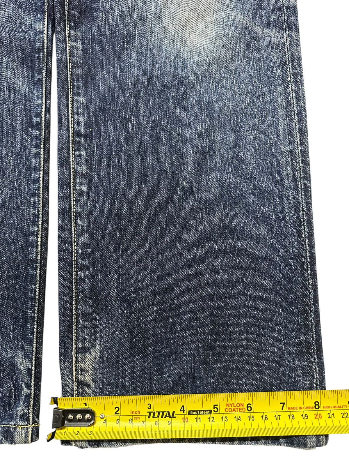 Uniqlo Vintage Japanese Uniqlo Blue Faded Wash Style Jeans Size US 34 / EU 50 - 17 Thumbnail
