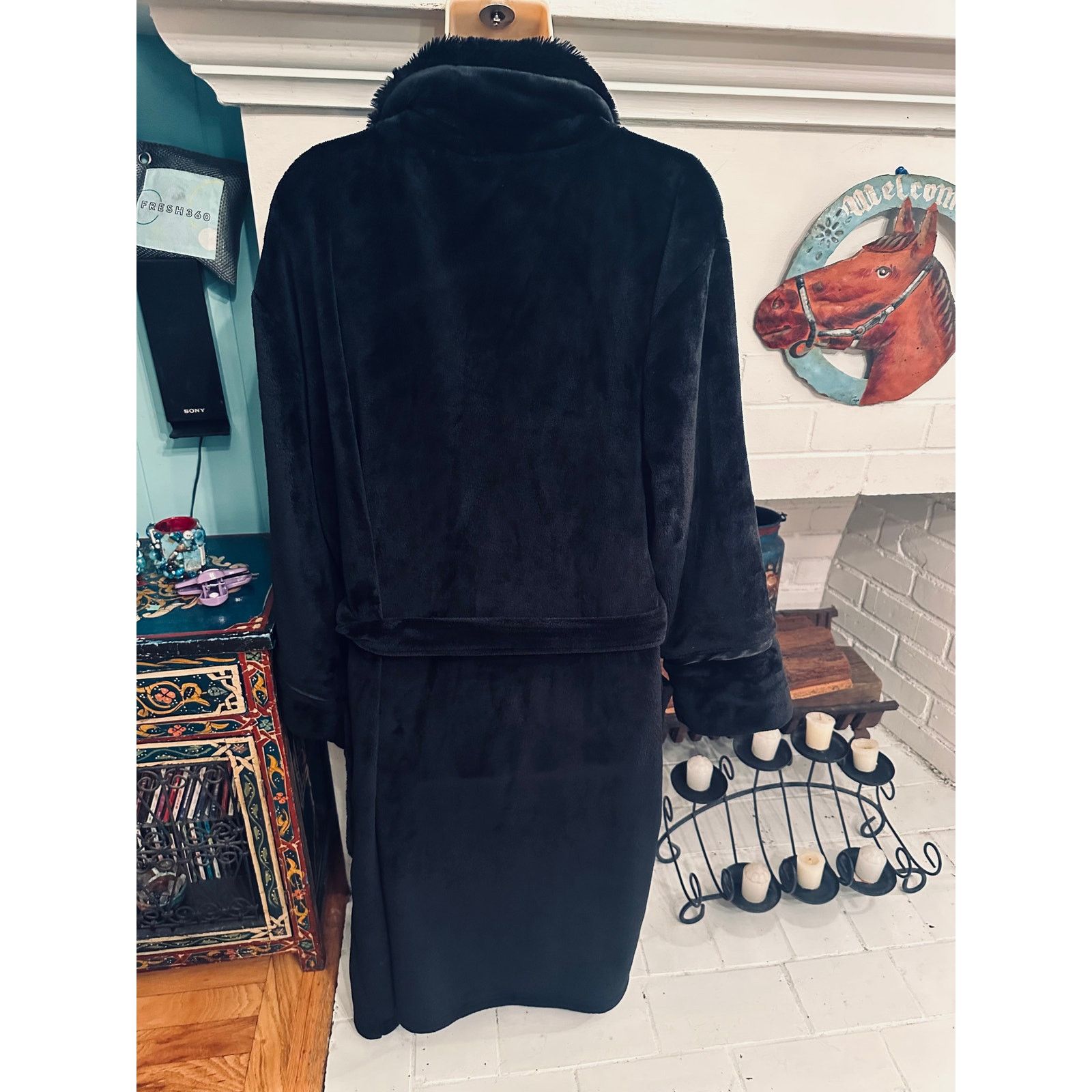 Other NWOT P.J. SALVAGE BLACK PLUSH FAUX FUR ROBE W/ PEARLS Size ONE SIZE - 3 Thumbnail