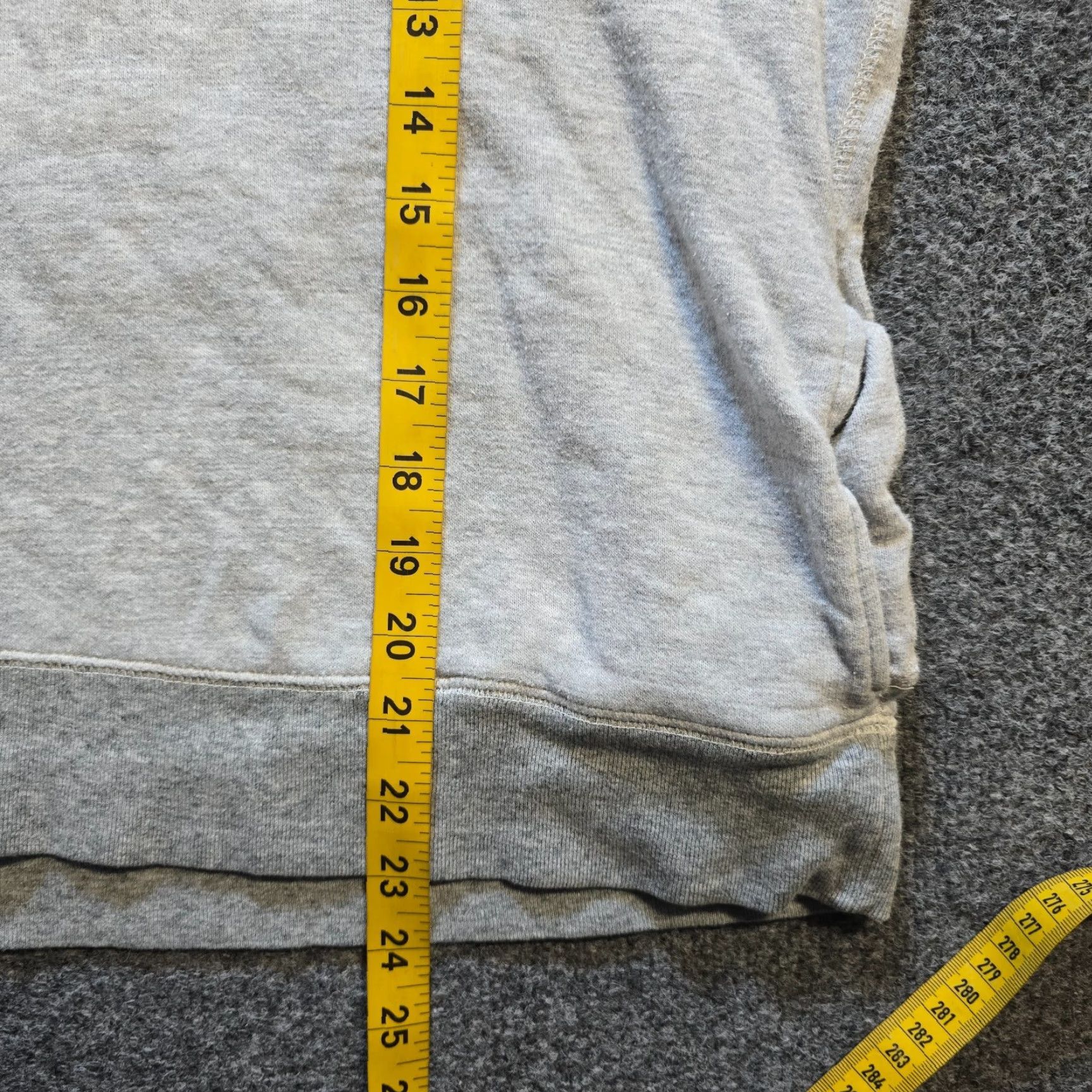 J.Crew VINTAGE J.CREW Sweatshirt Womens Size Small Gray Hoodie Fleece Pocket Casual Size S / US 4 / IT 40 - 6 Thumbnail