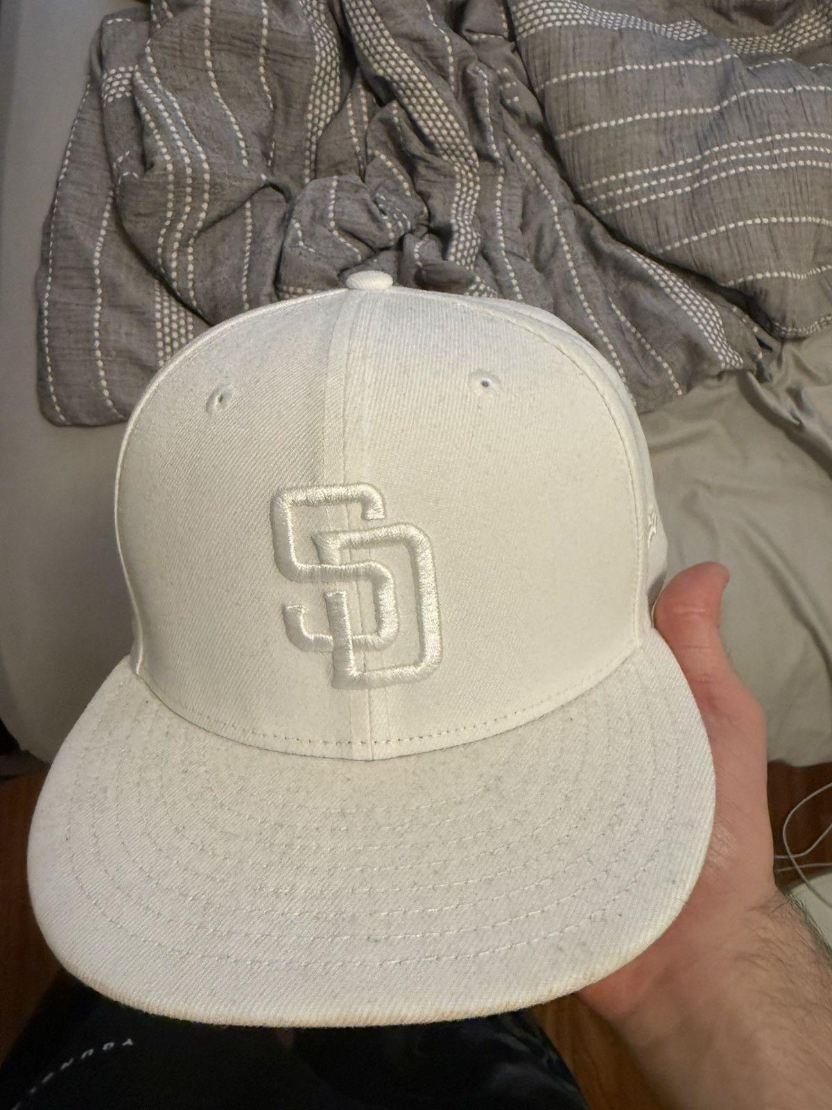 New Era NewEra White San Diego Padres Hat 7 1/2 Size ONE SIZE - 1 Thumbnail