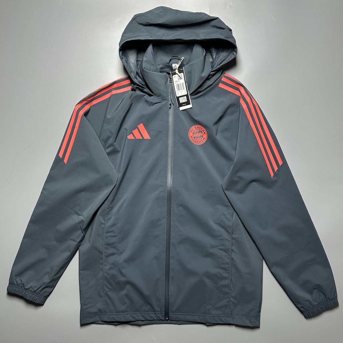 Adidas NWT BAYERN MUNICH 2025/2026 FOOTBALL SOCCER TRAINING JACKET Size US S / EU 44-46 / 1 - 6 Thumbnail