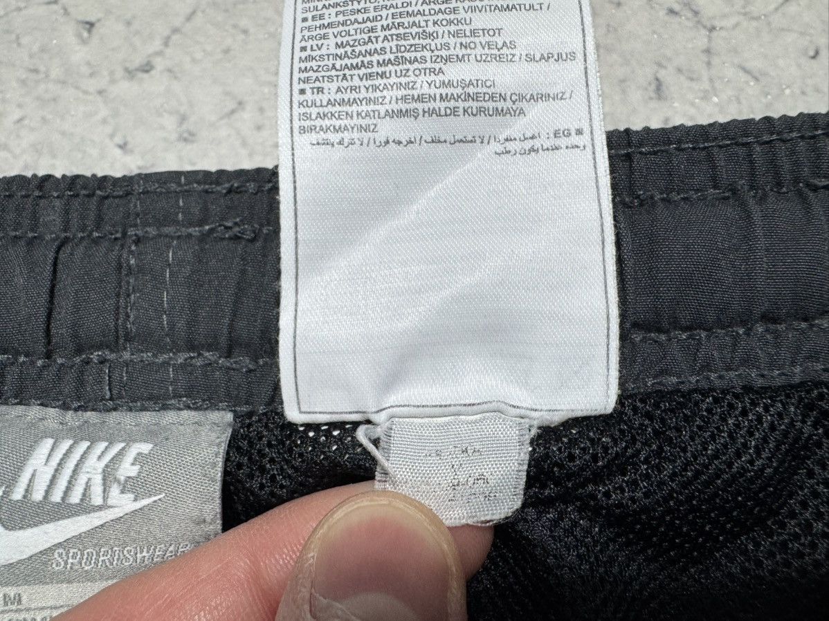 Nike Nike Baggy Nylon Track Pants Vintage Drill Swoosh Size M Size US 32 / EU 48 - 5 Thumbnail