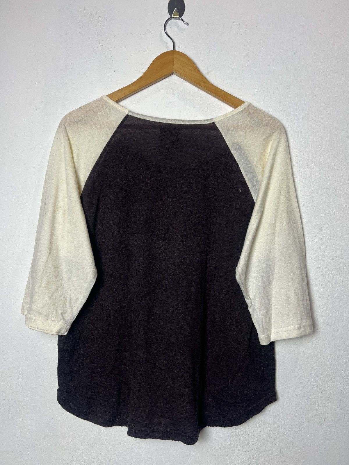 Band Tees Vintage Kiss "Dynasty" Raglan Three Quater Sleeve Tee Size US M / EU 48-50 / 2 - 2 Thumbnail