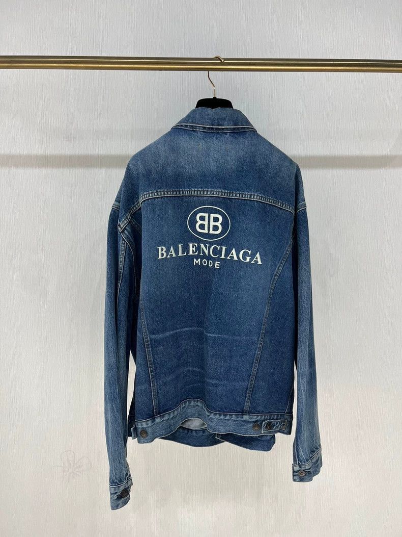 Other balenciaga letter denim jacket size 50 Size US L / EU 52-54 / 3 - 4 Thumbnail