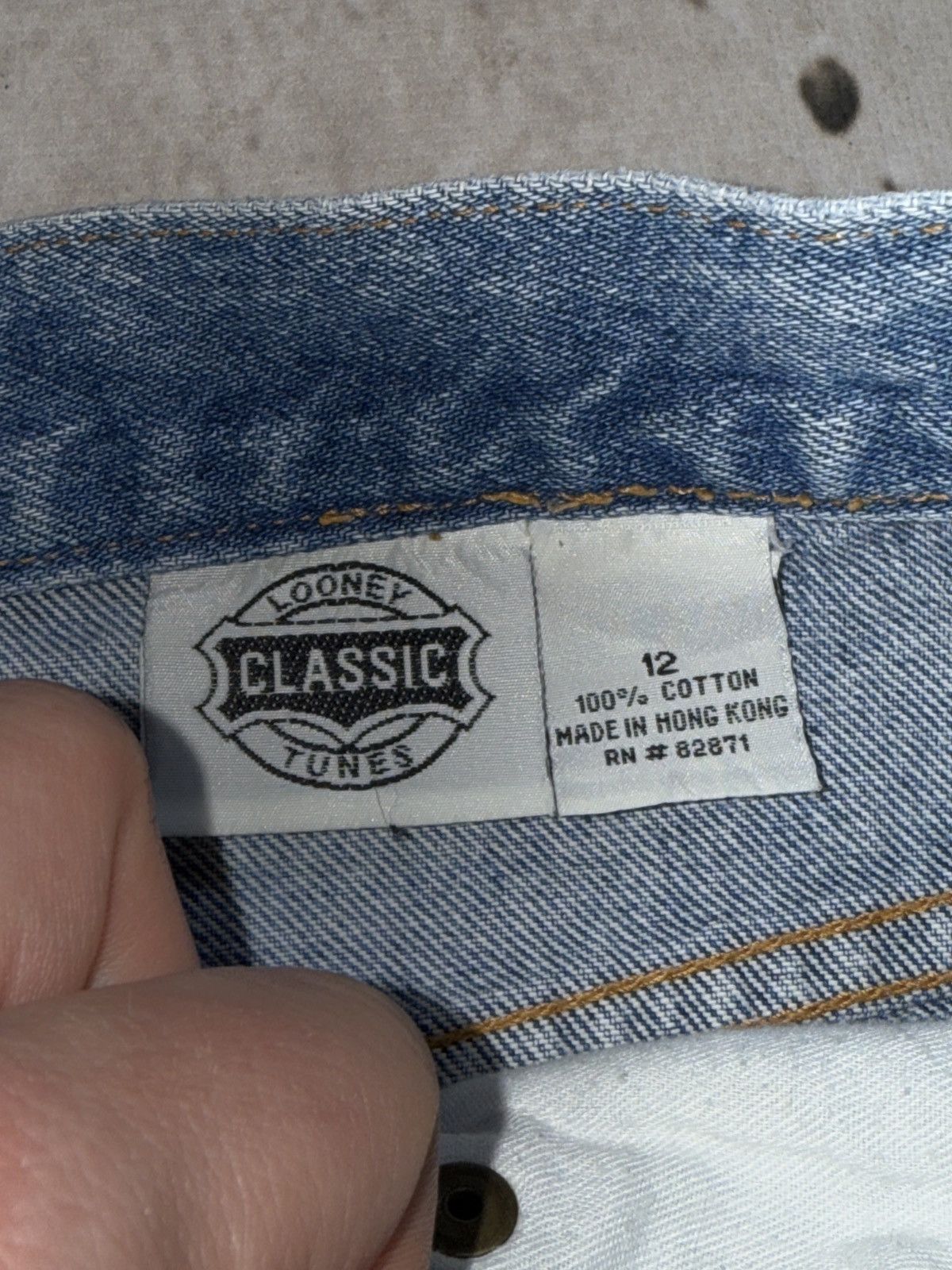 Warner Bros Blue jeans basic baggy fit warner bros 1994 looney tunes Size 28" / US 6 / IT 42 - 6 Thumbnail
