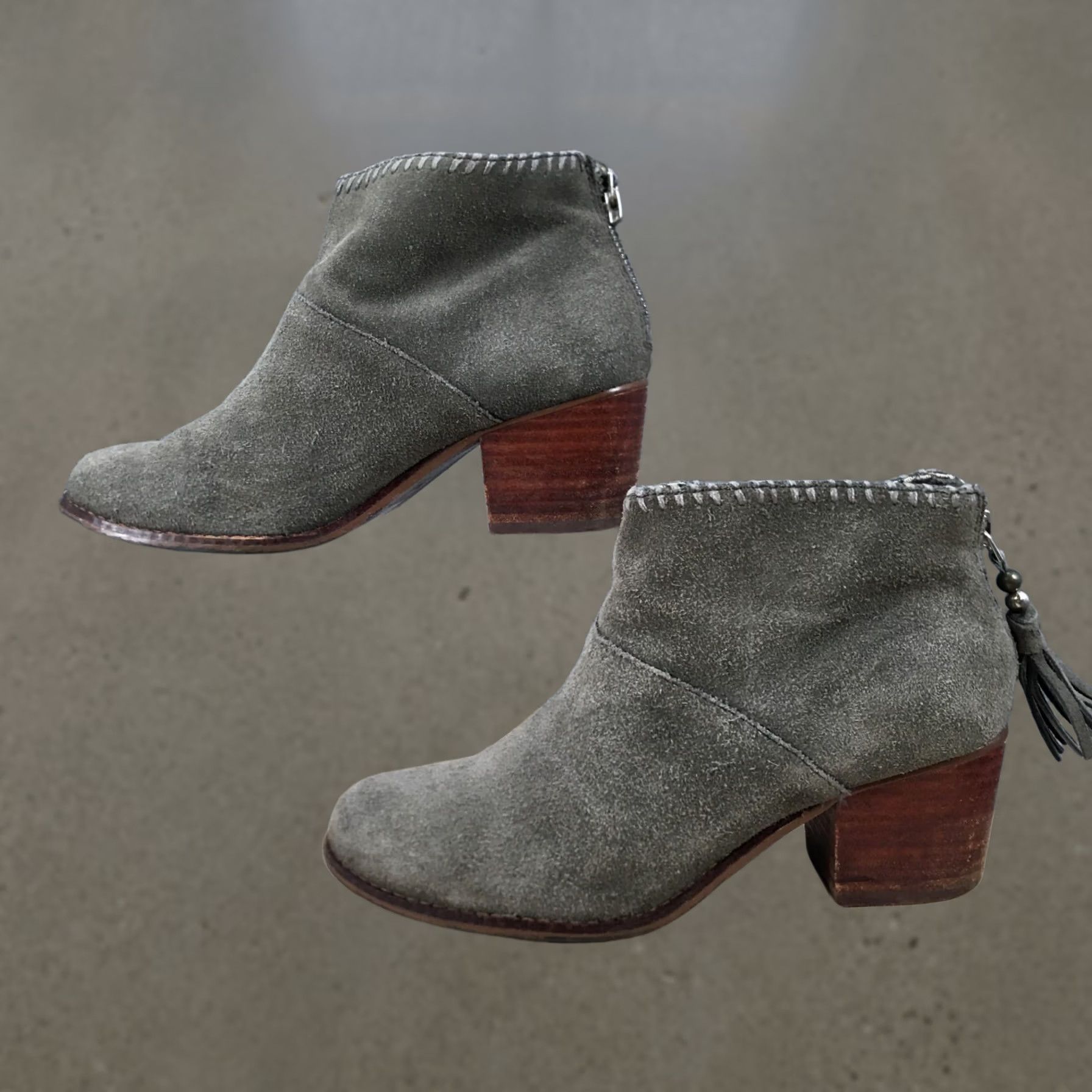 Toms Toms Boots Womens 6 Leila Ankle Booties Gray Suede Heels Zip Tasseled 10007309 Size US 6 / IT 36 - 1 Thumbnail