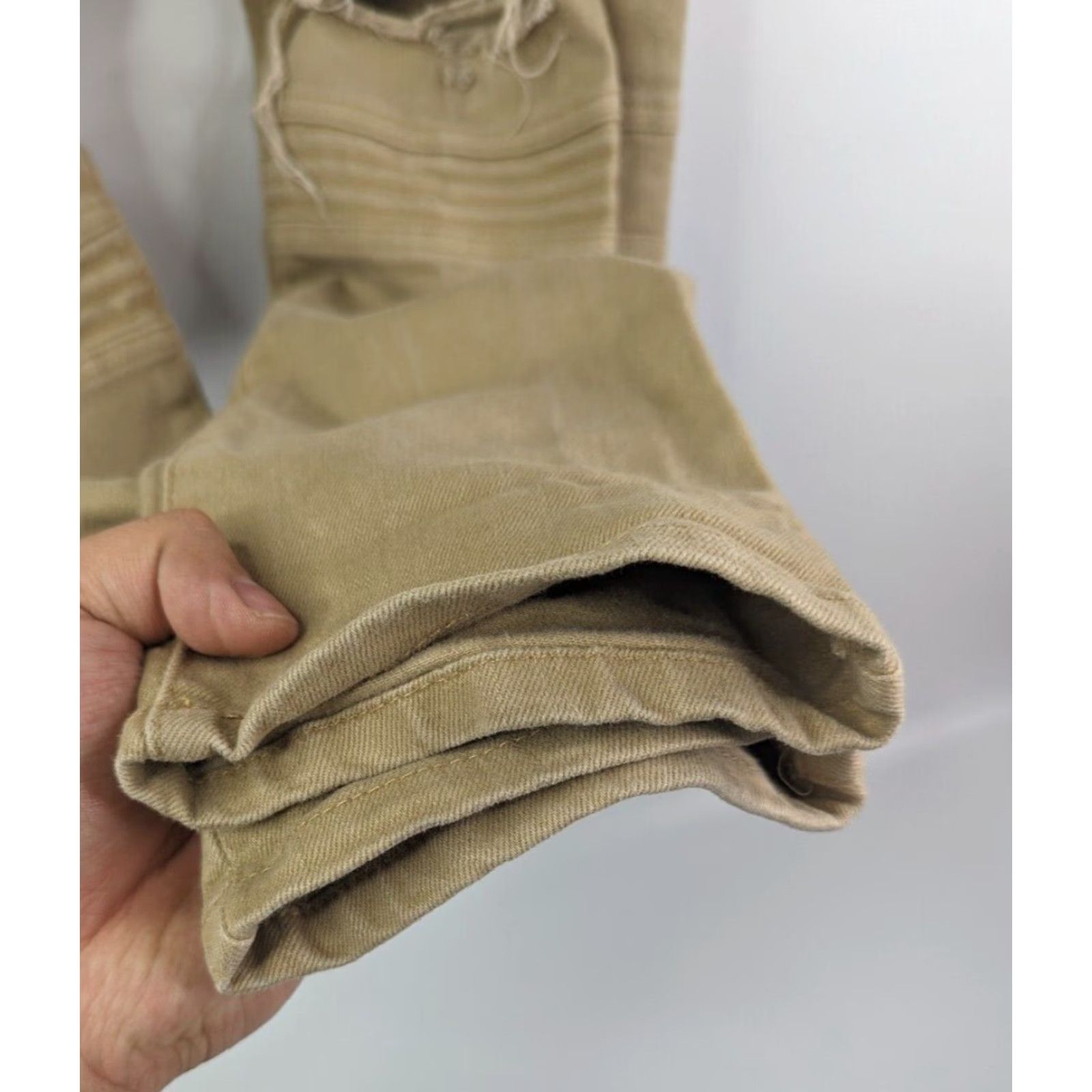 Forever 21 FOREVER 21 Jeans Men Denim Beige Slim Skinny Distressed 5-Pocket Design Beiges Size 32x30 Size US 32 / EU 48 - 4 Thumbnail