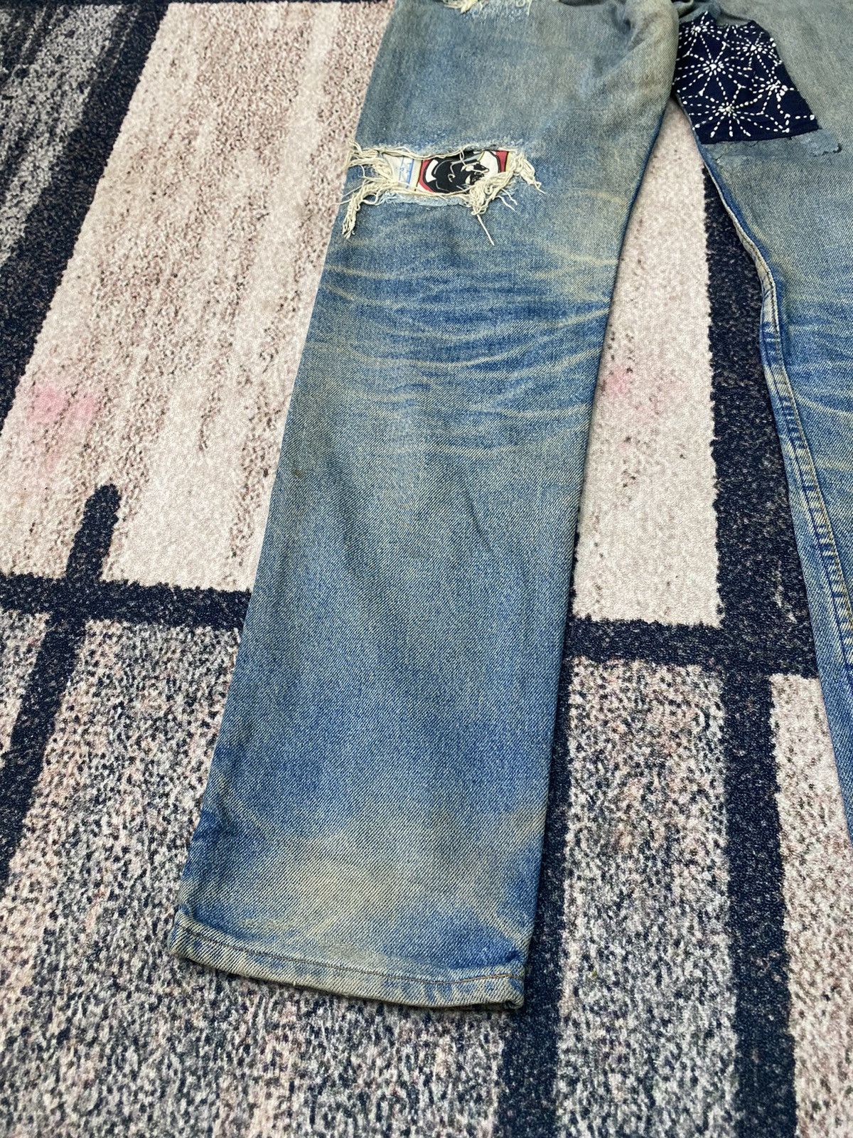 Levi's Vintage Levi’s Distressed Jeans Size US 30 / EU 46 - 9 Thumbnail
