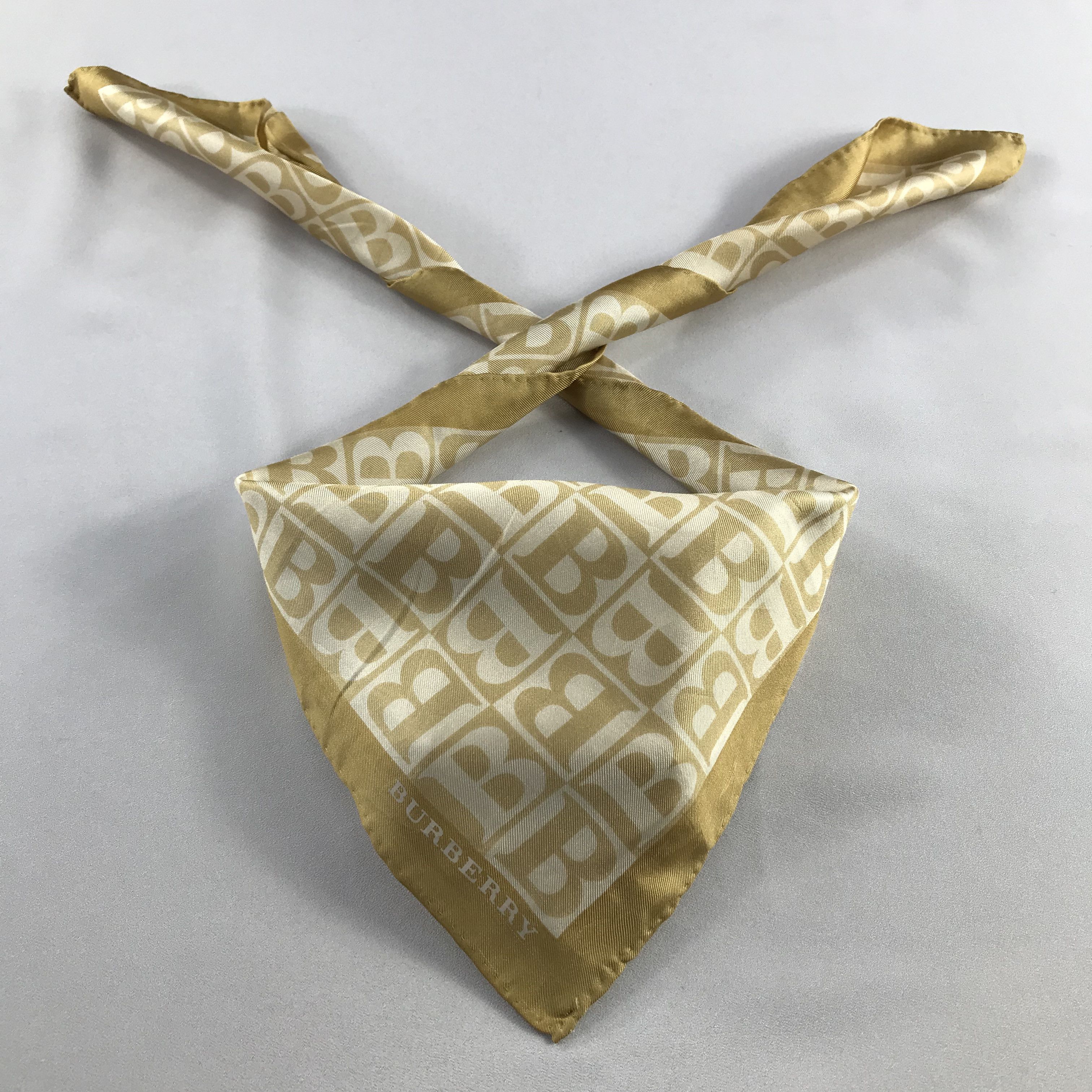 Burberry Burberry Silk Handkerchief / Bandana / Neckerchief C767 Size ONE SIZE - 1 Thumbnail