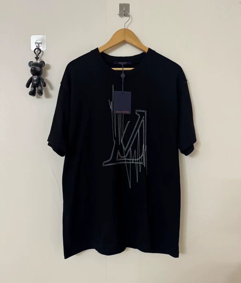 Louis Vuitton LV Embroidered Fringe Short Sleeve - dmc Size US XL / EU 56 / 4 - 1 Thumbnail