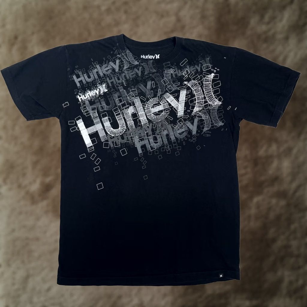 Hurley VINTAGE Hurley T-Shirt Black Spell Out Y2K Cyber Surf Embroidery Size L Mens Short Sleeve Crew Neck Cotton Size US L / EU 52-54 / 3 - 1 Thumbnail